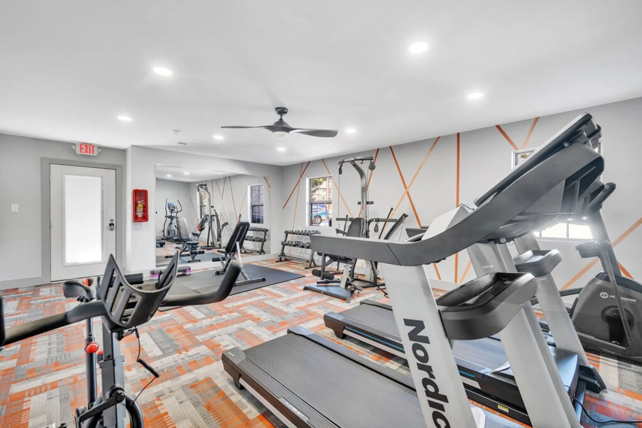 Fitness Weight Room - Country Club Apartments - Mooresville, NC