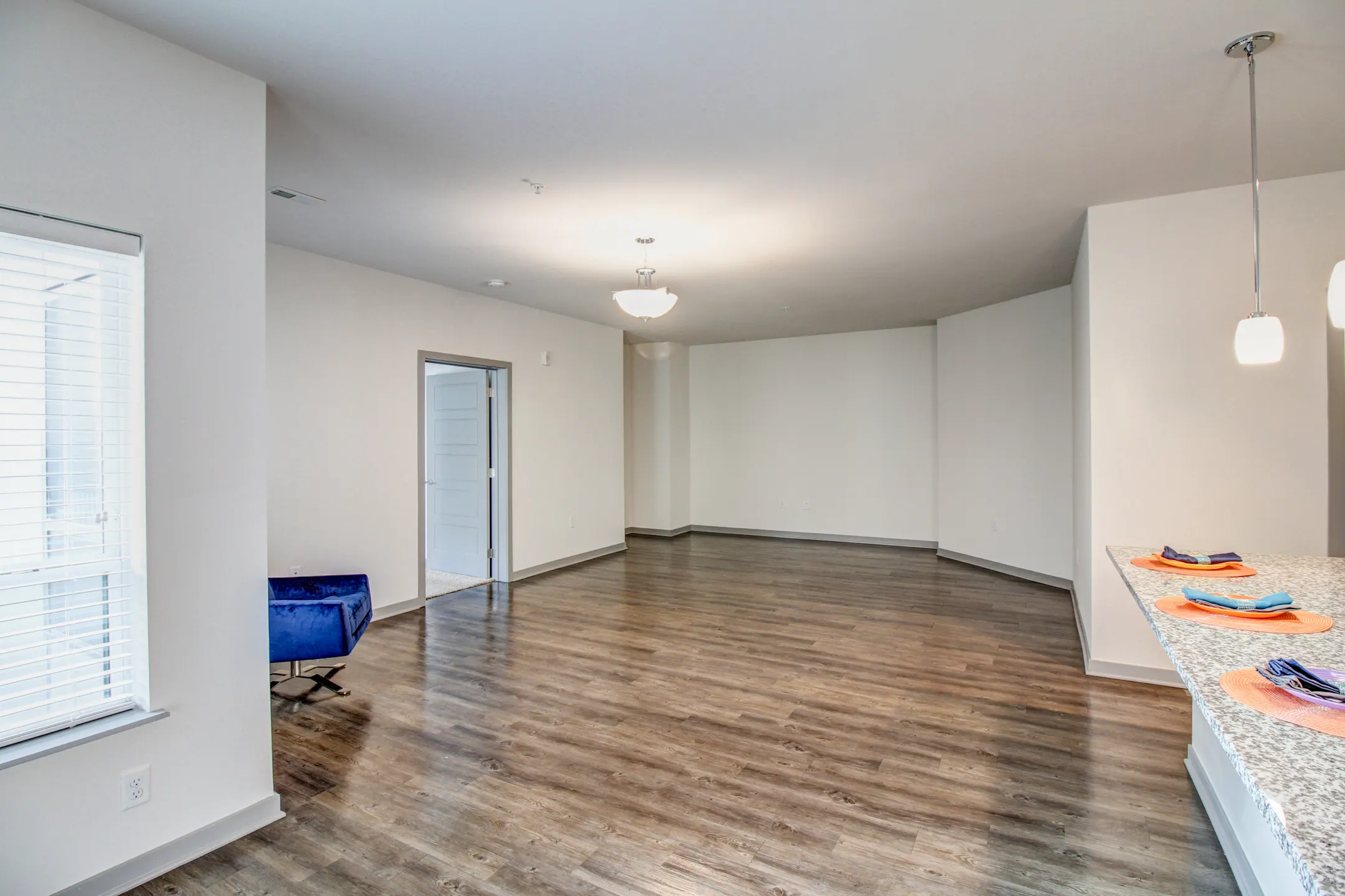 Crossroads Westside Apartments Kansas City, MO 64108