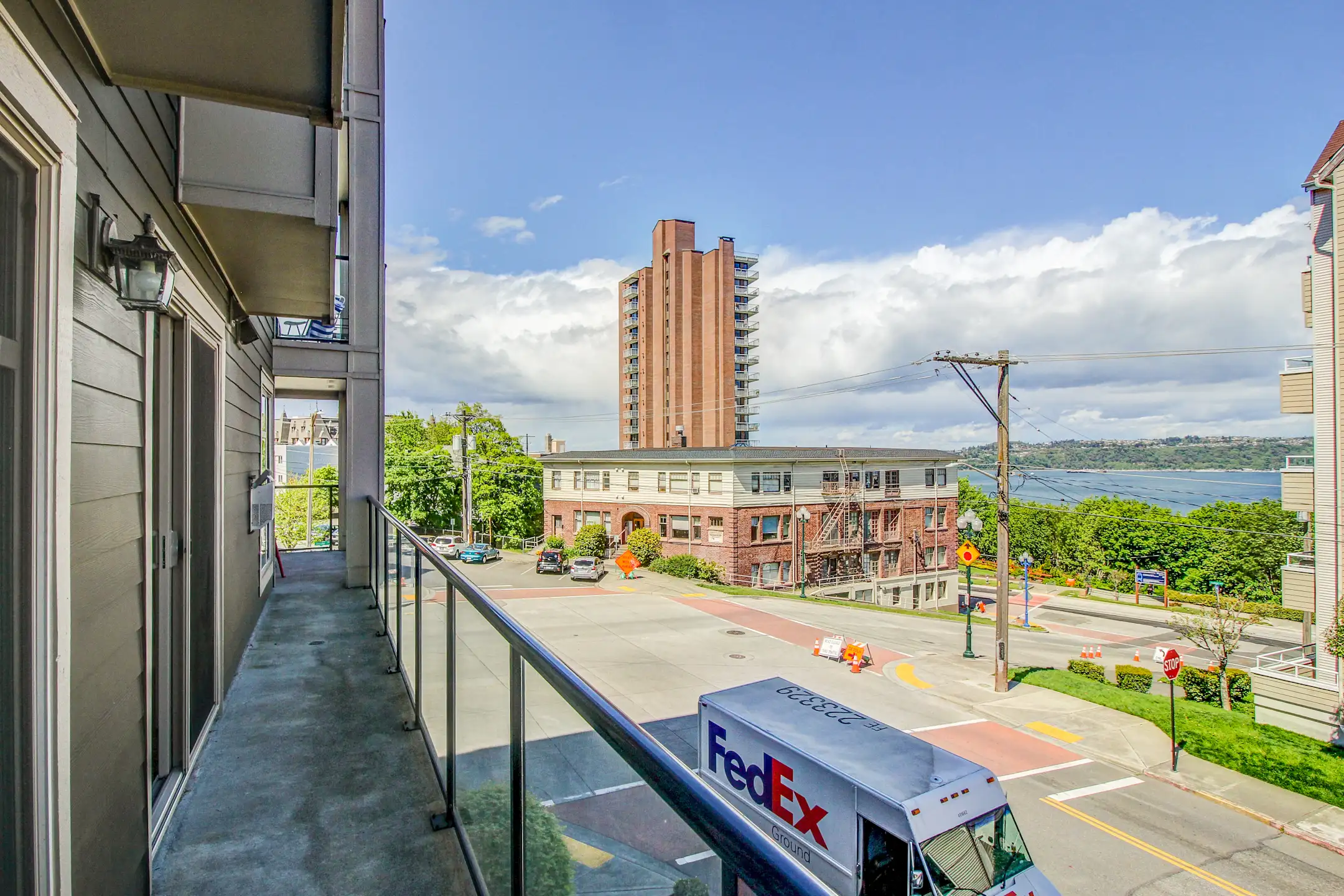 St Helens Apartments Tacoma