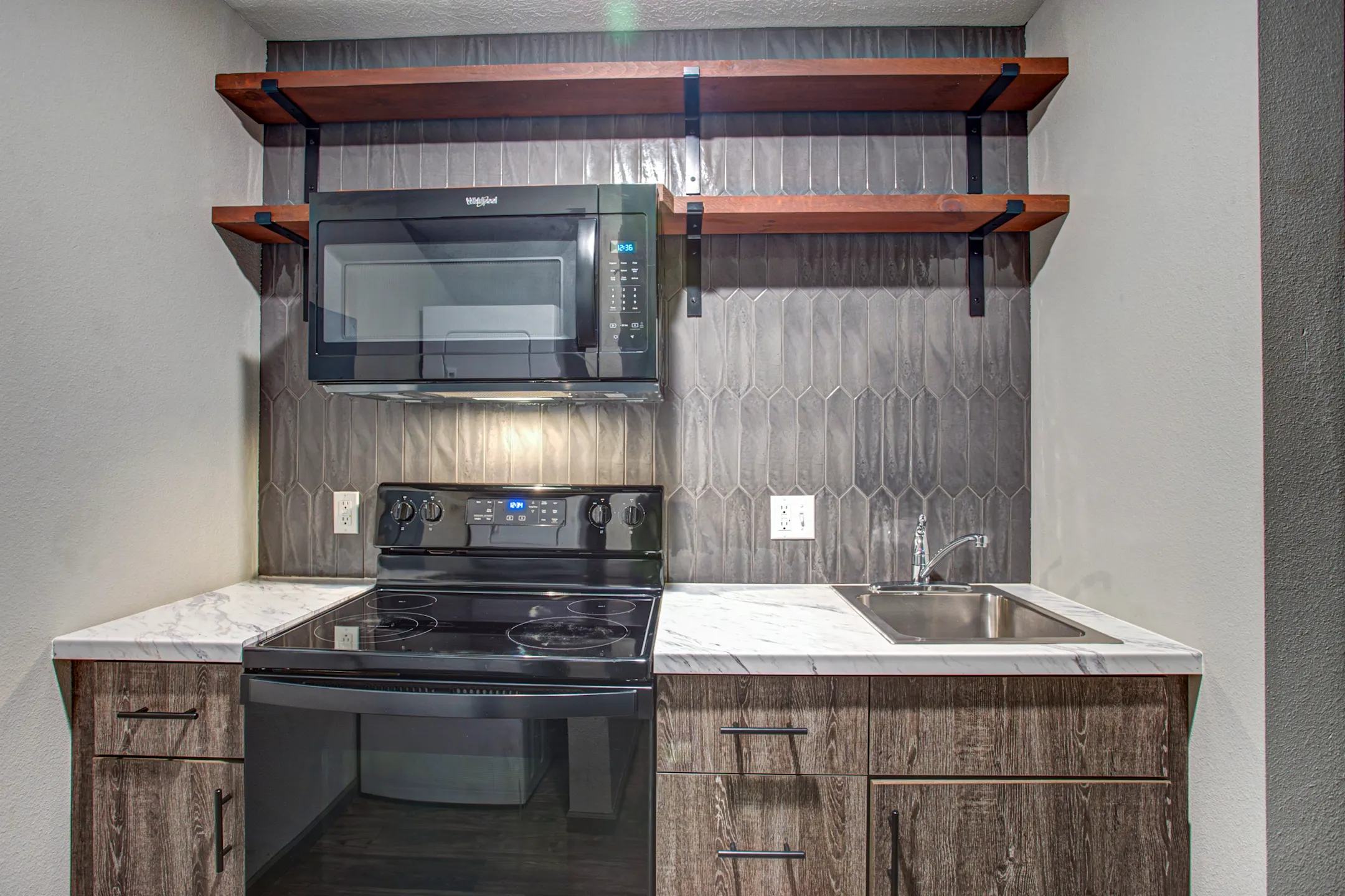 Kitchen - Northgate Apartments - Springfield, MO