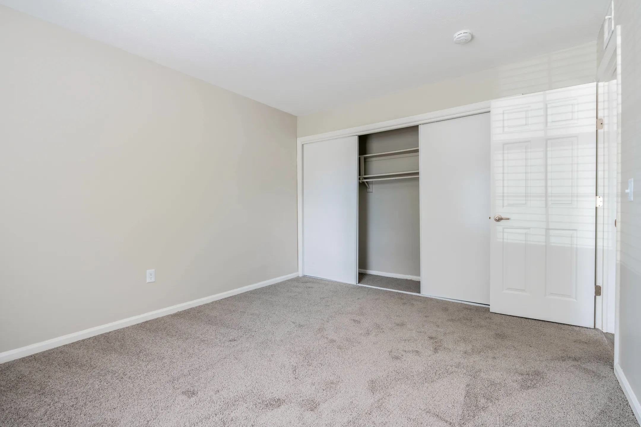 The Life at Edgewater Landing Apartments Columbus, OH 43232