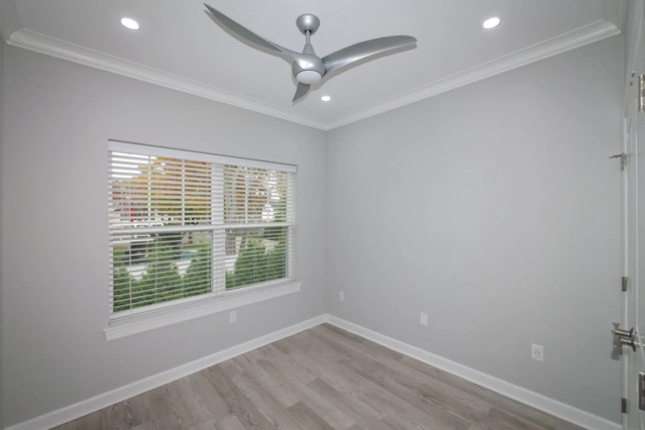 Fairfield Knolls At Deer Park Apartments Deer Park, NY 11729