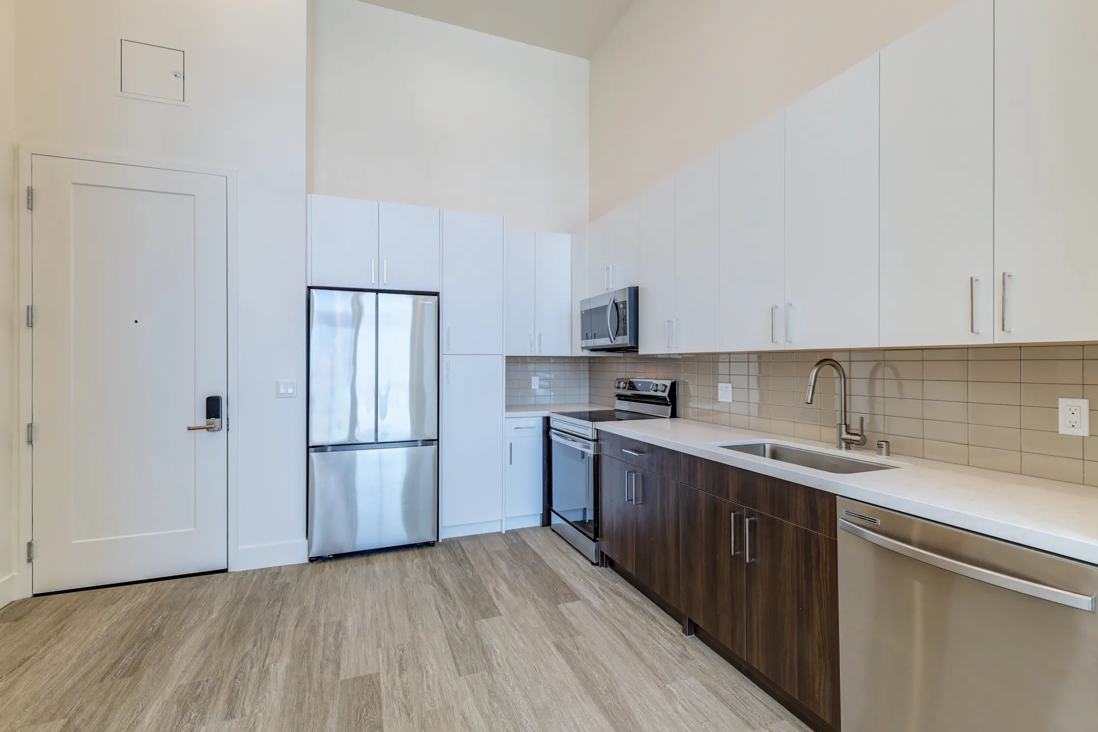 Kitchen - The Abington - San Diego, CA