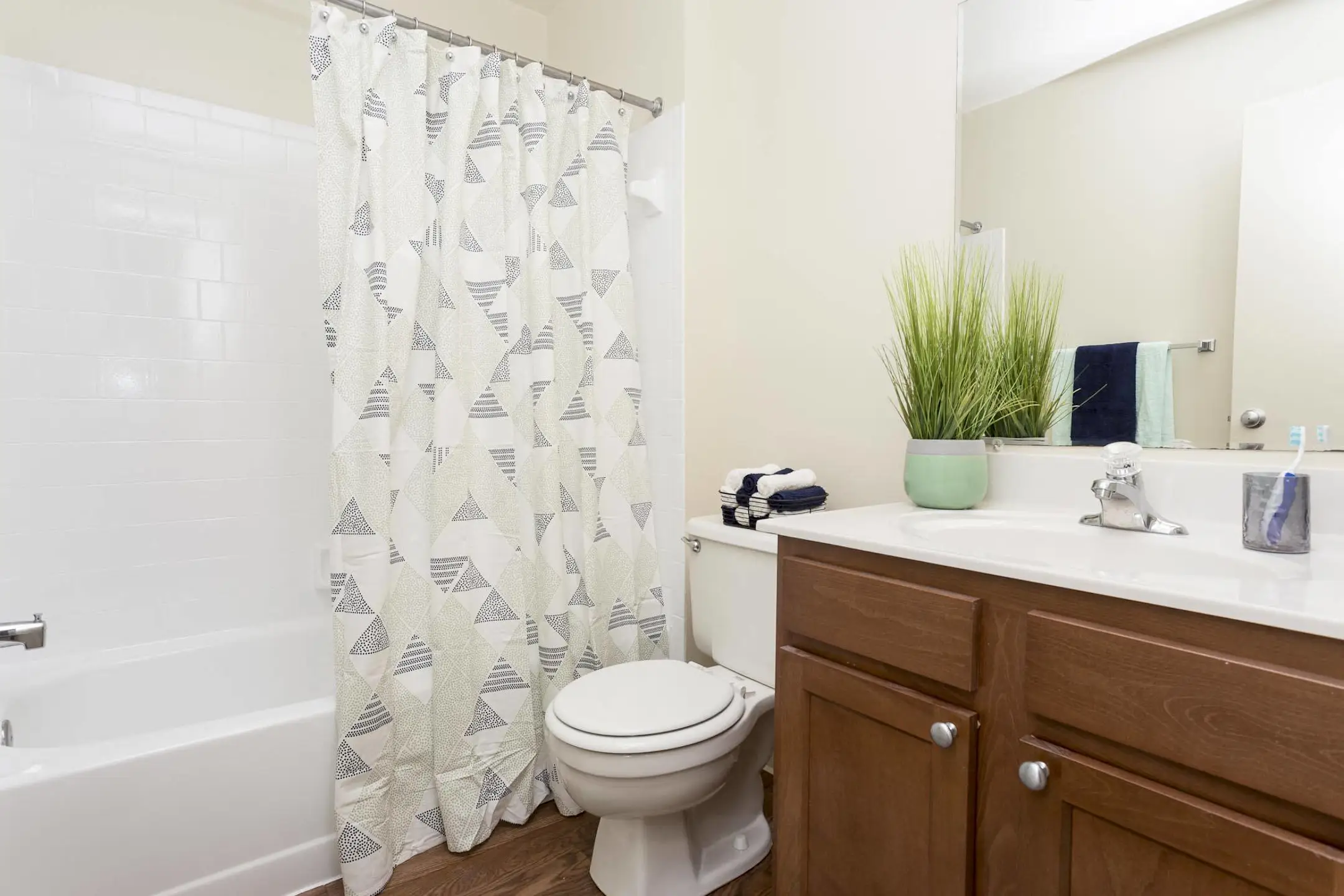 Regency Club Townhomes & Apartments Apartments Glen Burnie, MD 21061