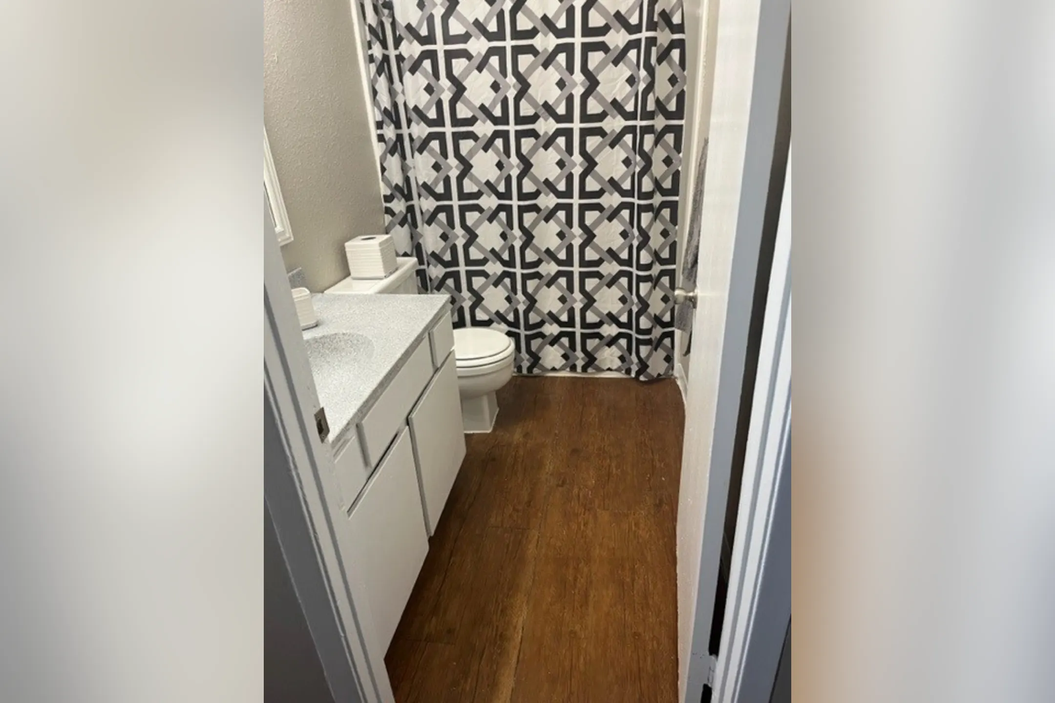 Bathroom - La Estancia - El Paso, TX