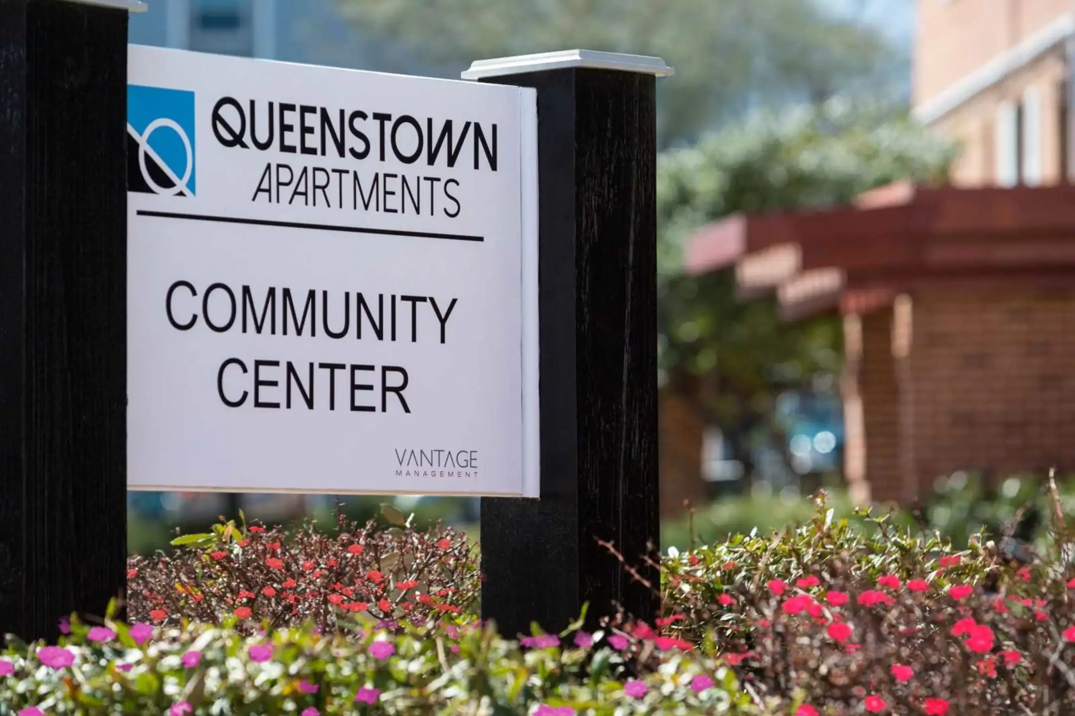 Community Signage - Queenstown - Mount Rainier, MD