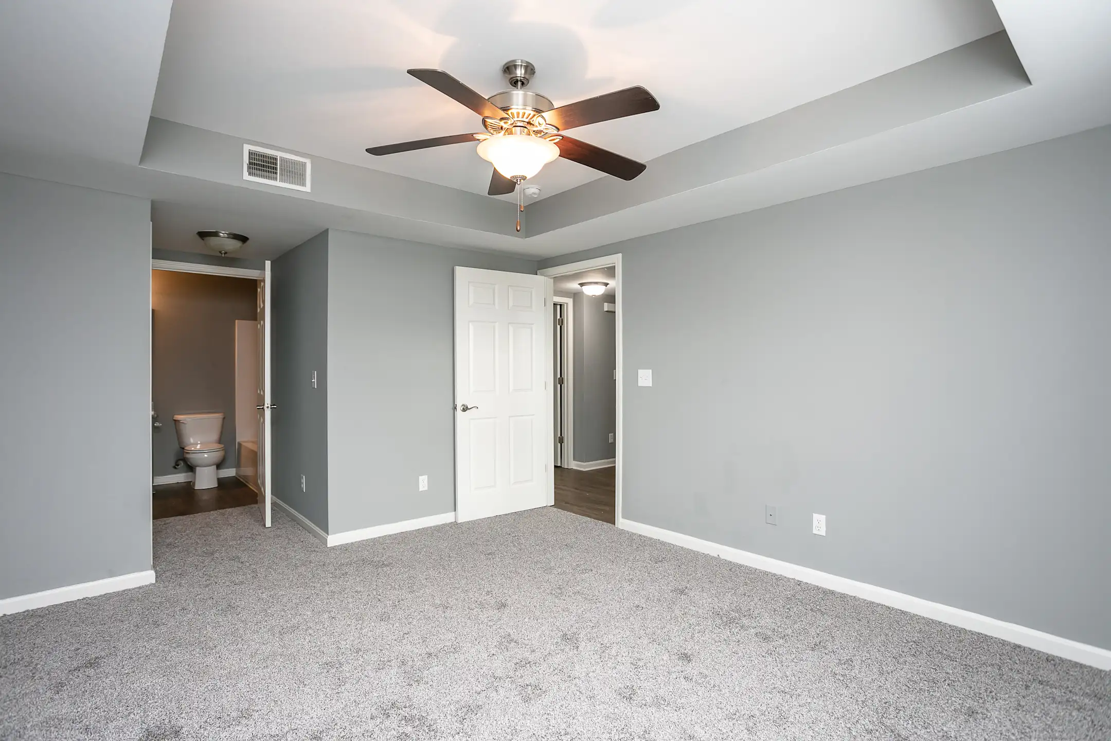 Bedroom - Polo Springs Apartments - Bardstown, KY