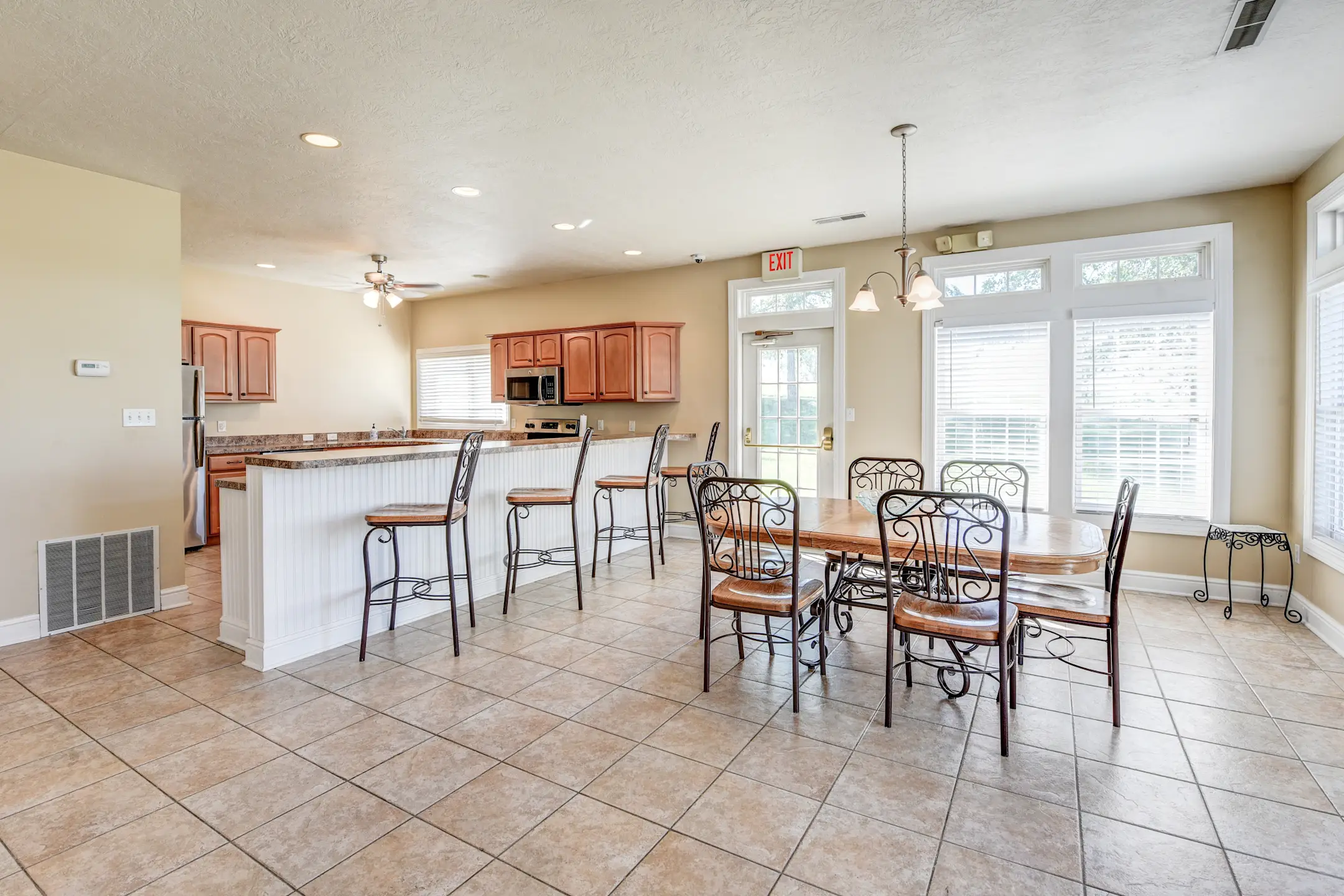 Freedom Crossing Apartments Apartments Freedom, PA 15042