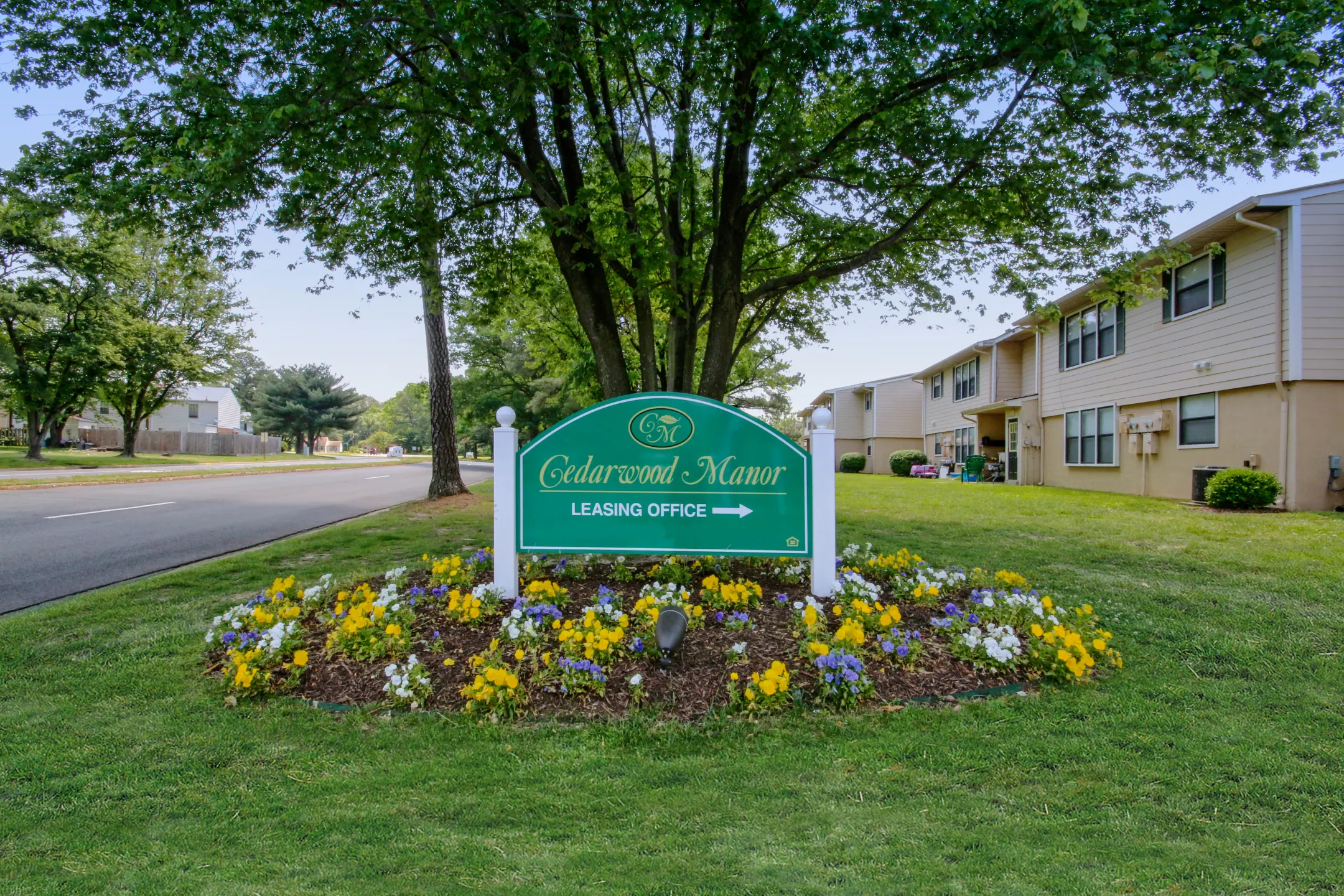 Cedarwood Manor Apartments - Henrico, VA 23075