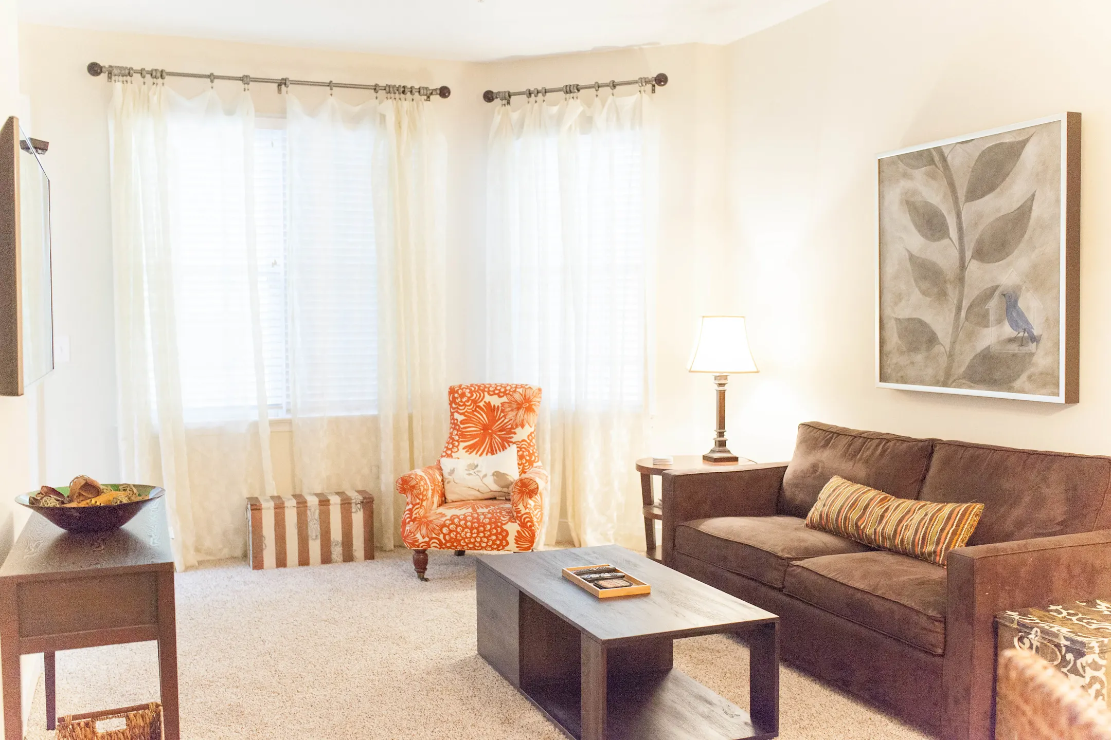 Living Room - Styron Square - Newport News, VA