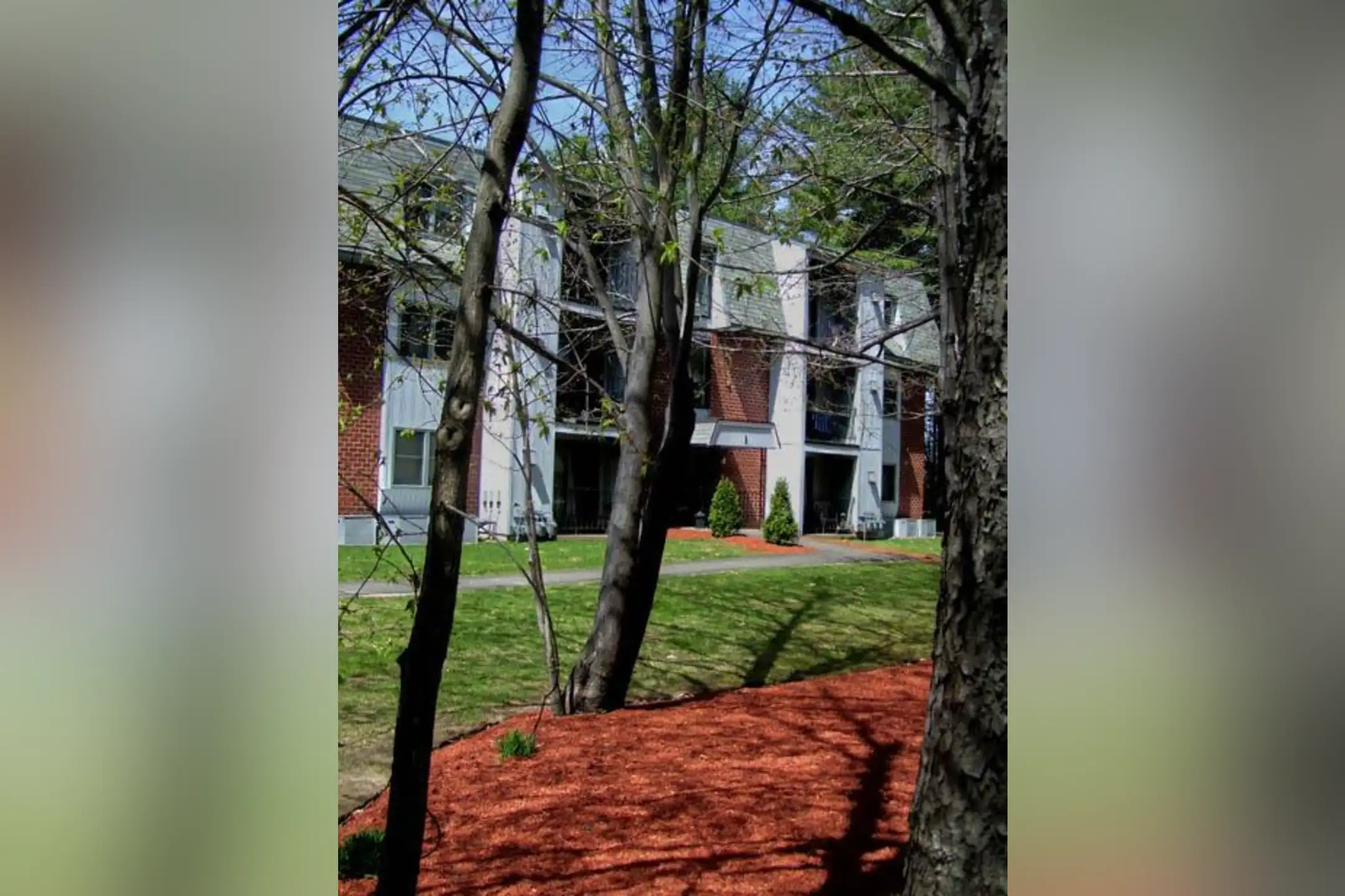 Building - Partridge Green Apartments - Rochester, NH