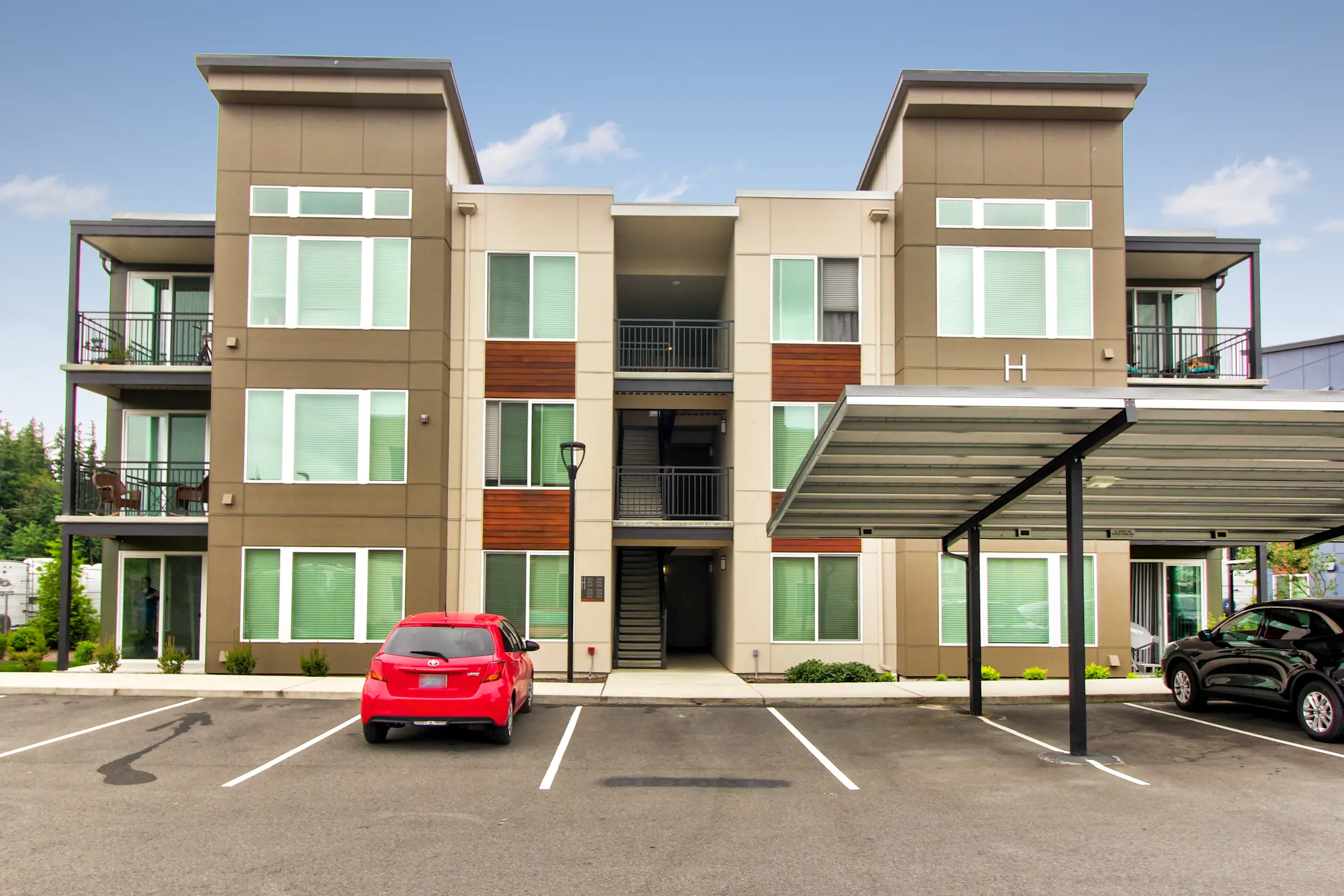 Monarch Apartments Maple Valley, WA 98038