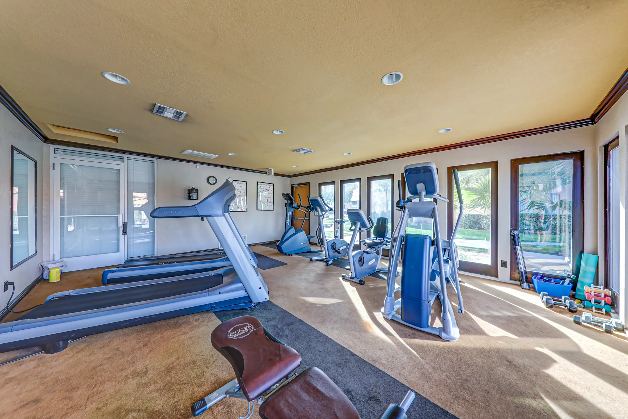 Saddleback Luxury Homes Apartments Bermuda Dunes, CA 92203