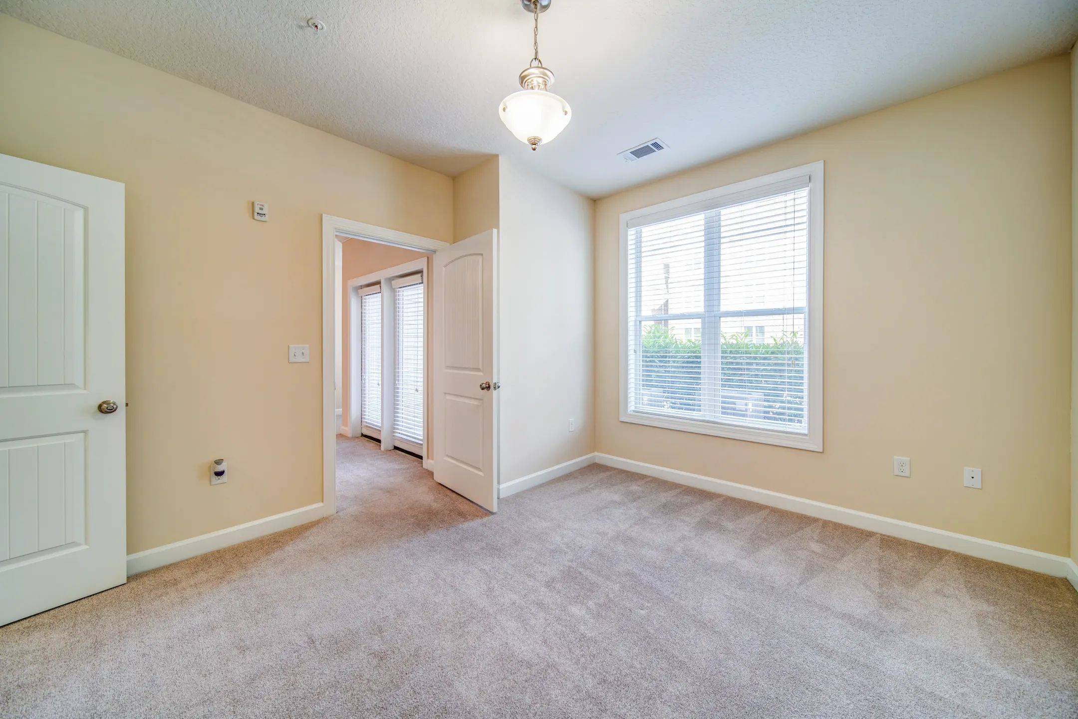 Dilworth Apartments Asheville, NC 28806