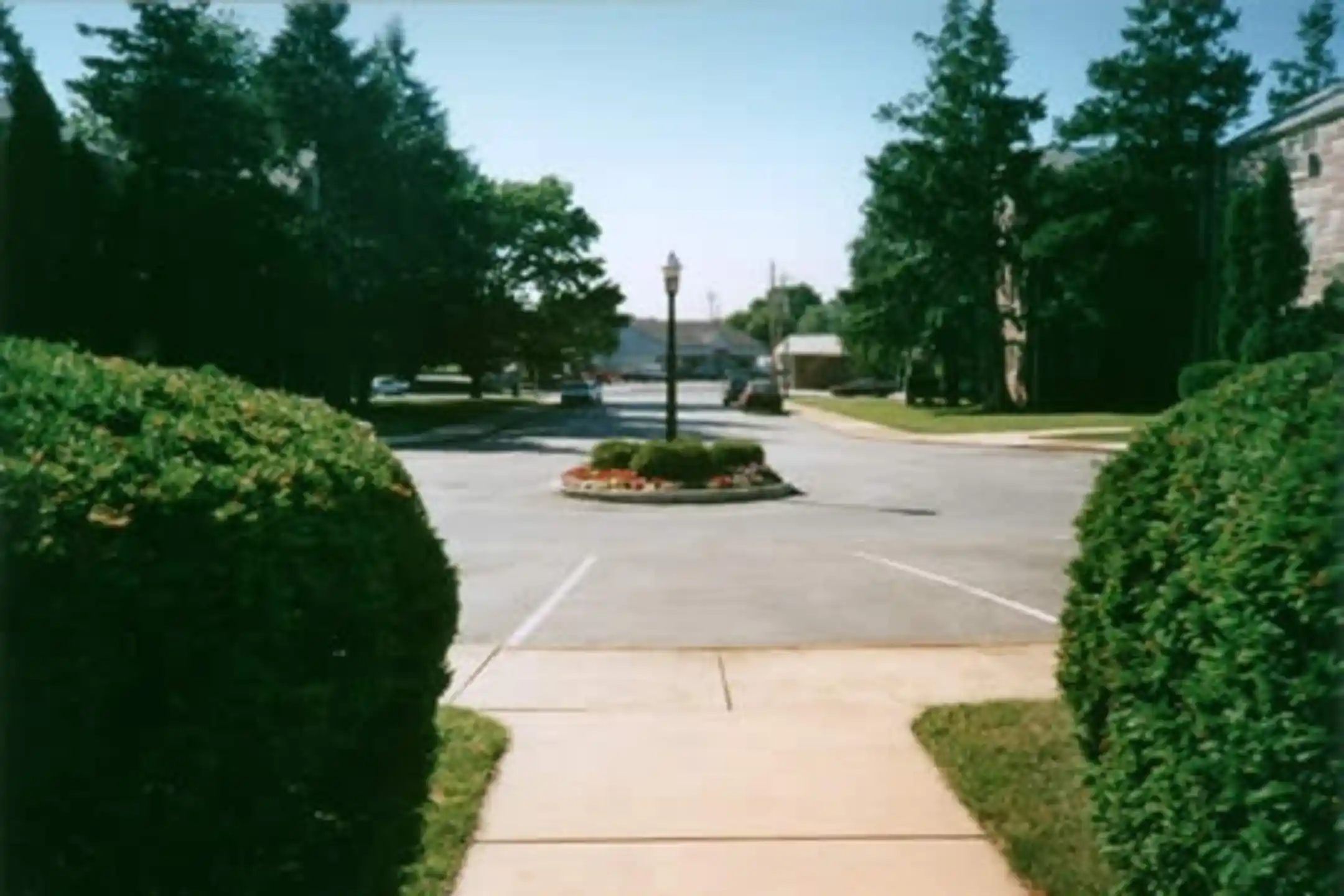 Parklynn Apartments - Wilmington, DE