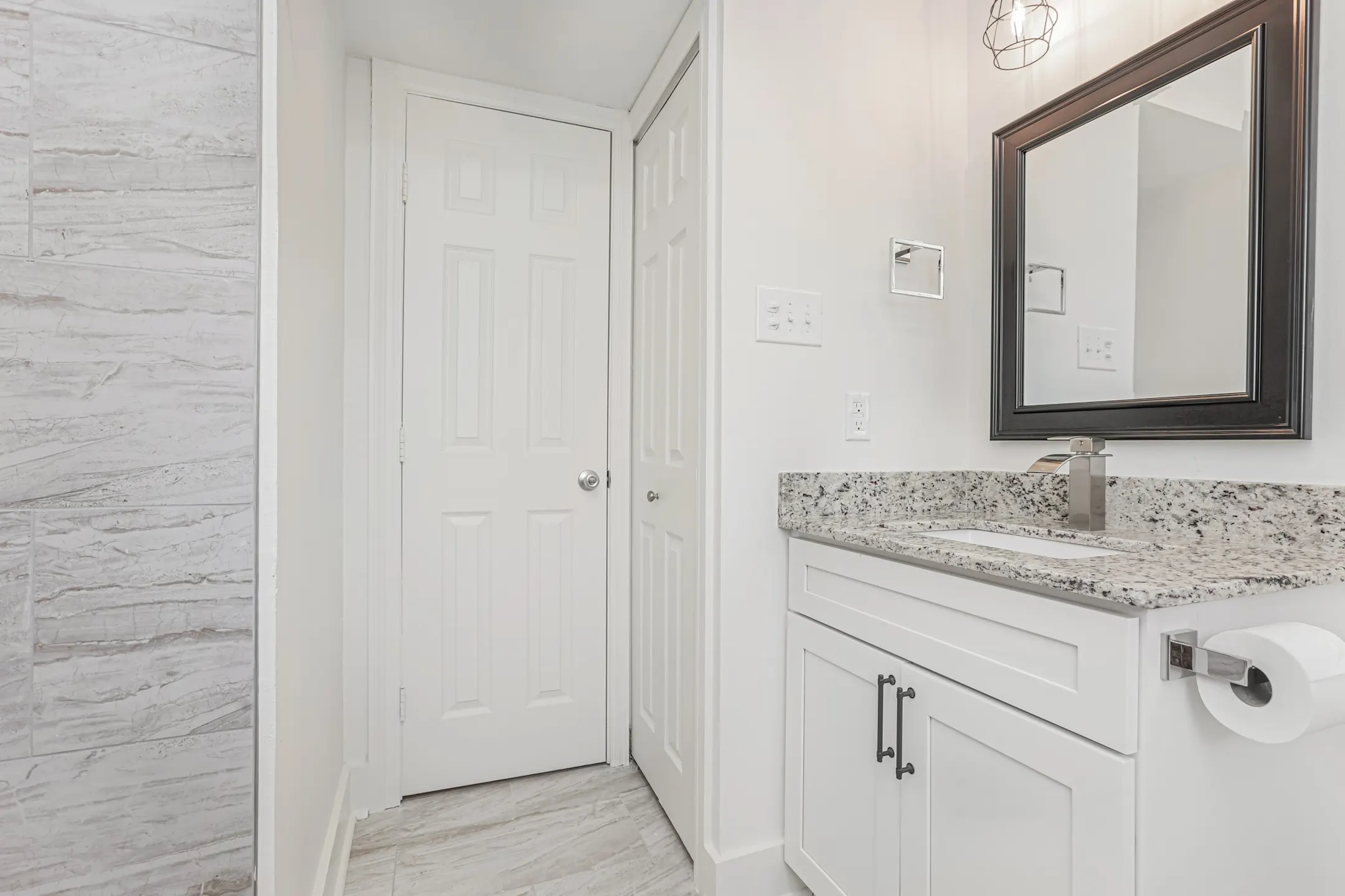 The Warwick Apartments Baton Rouge, LA 70809