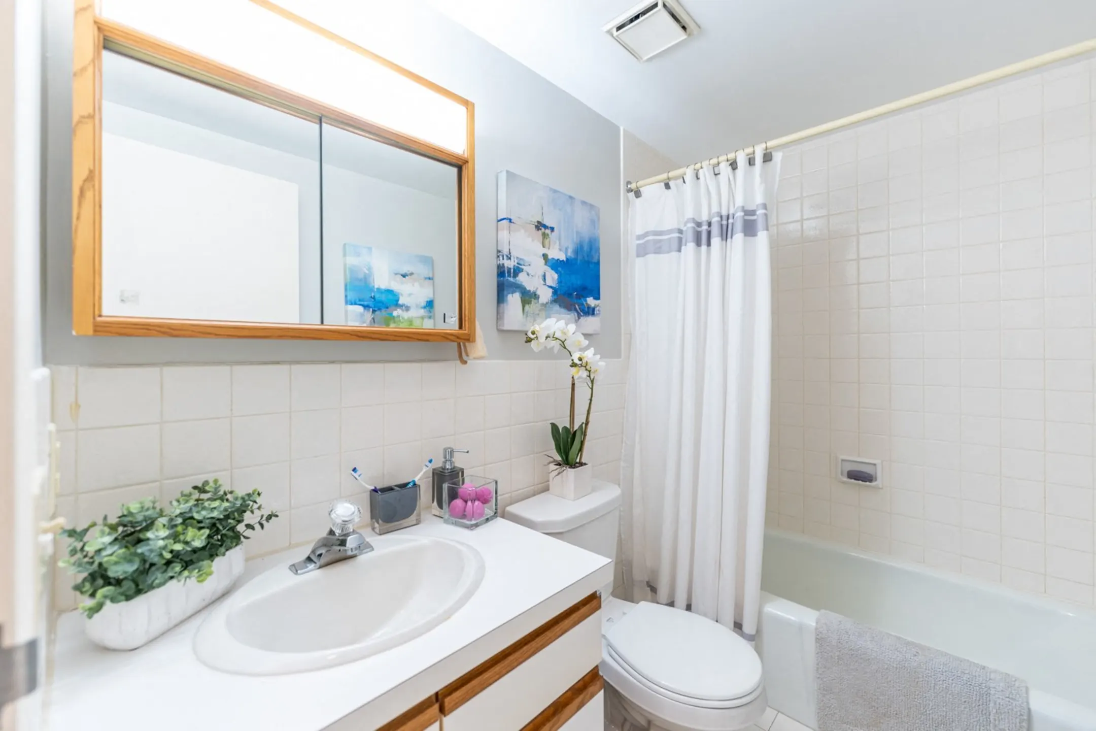 Shrewsbury Commons Commons Dr Shrewsbury, MA Apartments for Rent