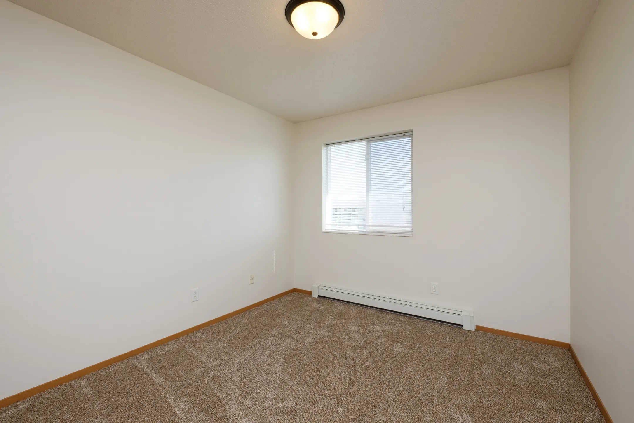 Thunder Creek Apartments - 1920 Dakota Drive North | Fargo, ND for Rent ...