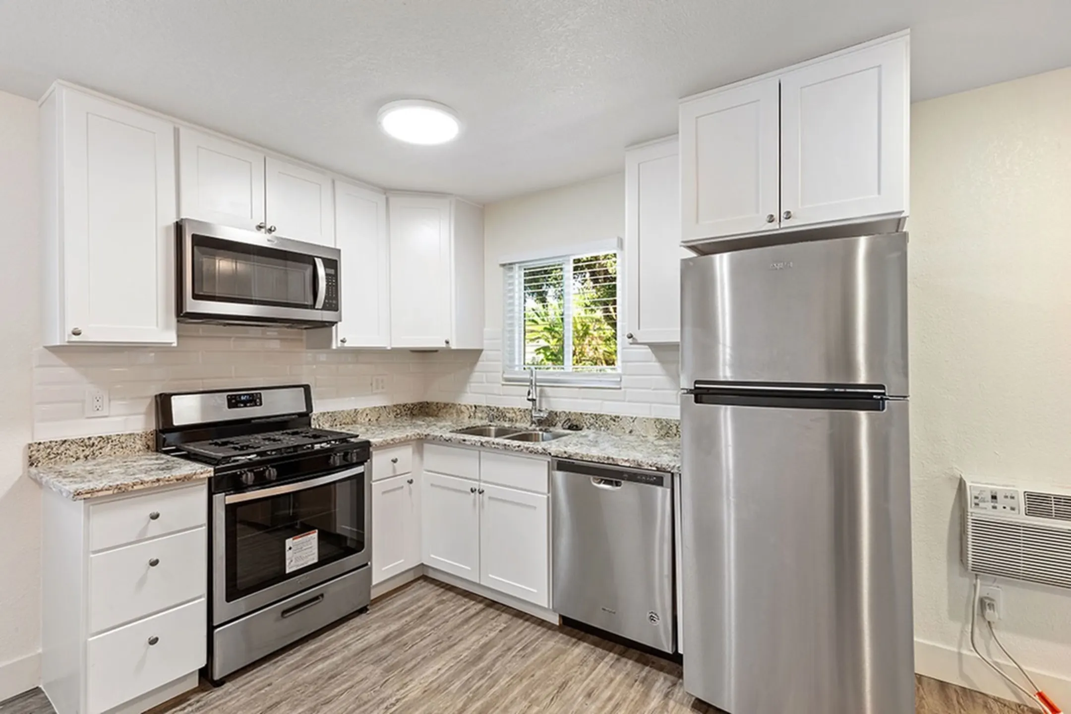 Glenbrook Apartments Apartments San Jose, CA 95111