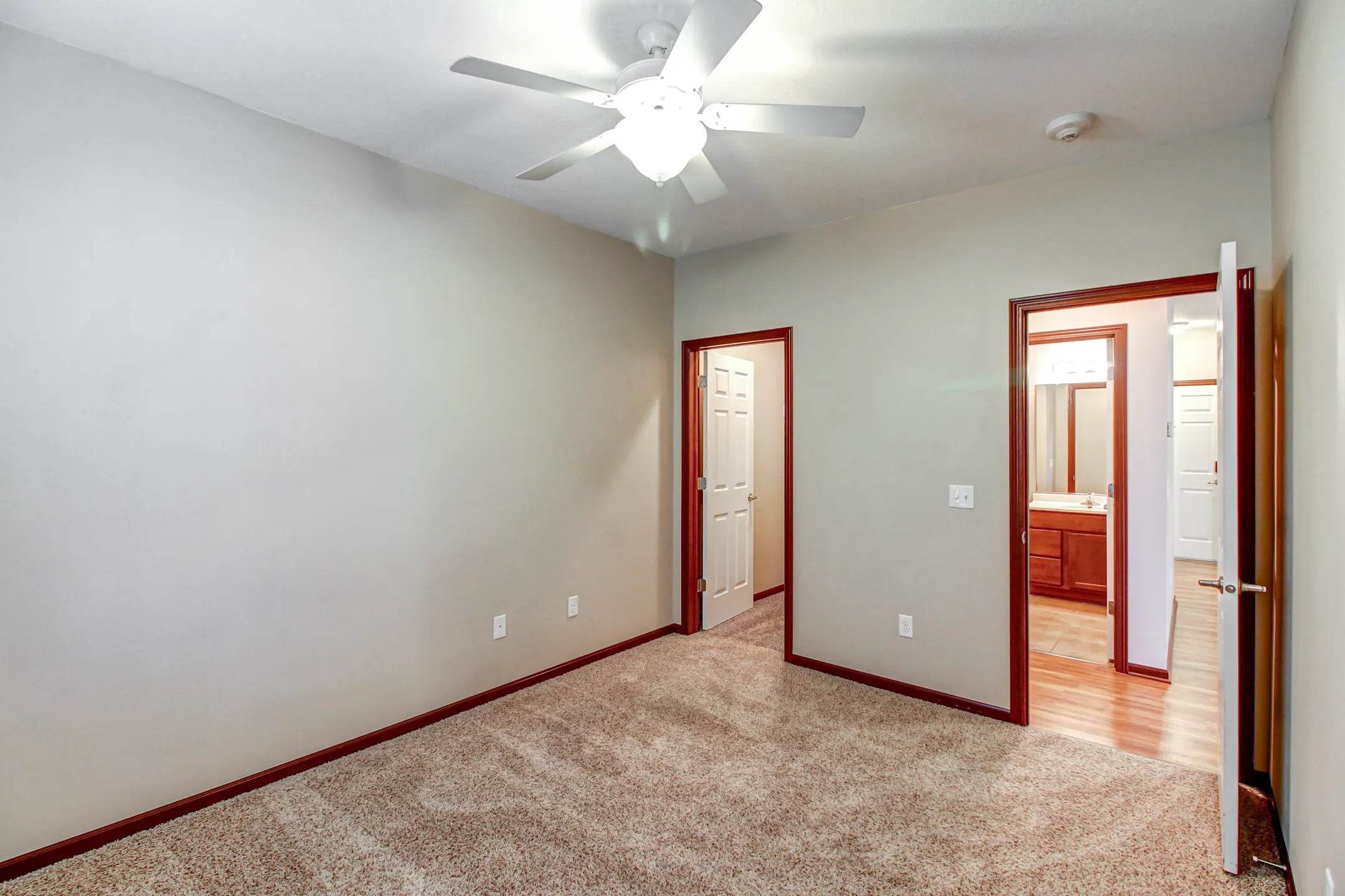 Bedroom - The Woodland Reserve Apartments - Ankeny, IA