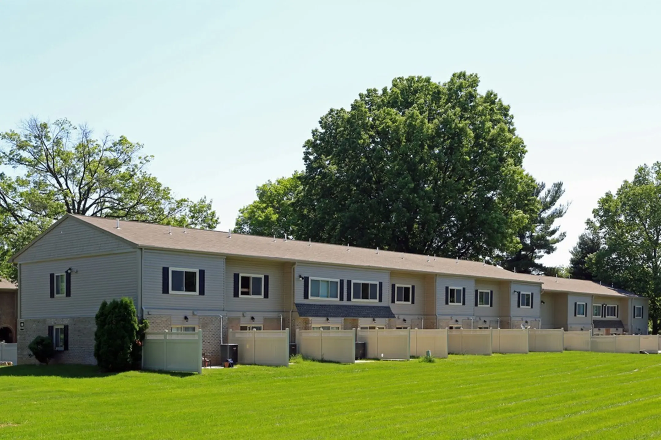 Stone Ridge Apartments and Townhomes 1400 Haven Road Hagerstown, MD