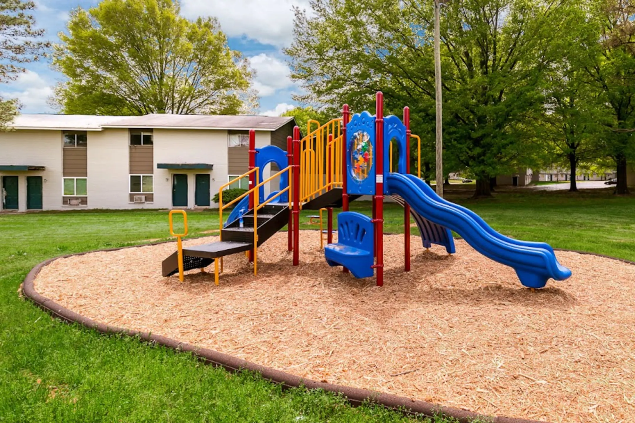 Playground - The VUE at Greensboro - Greensboro, NC