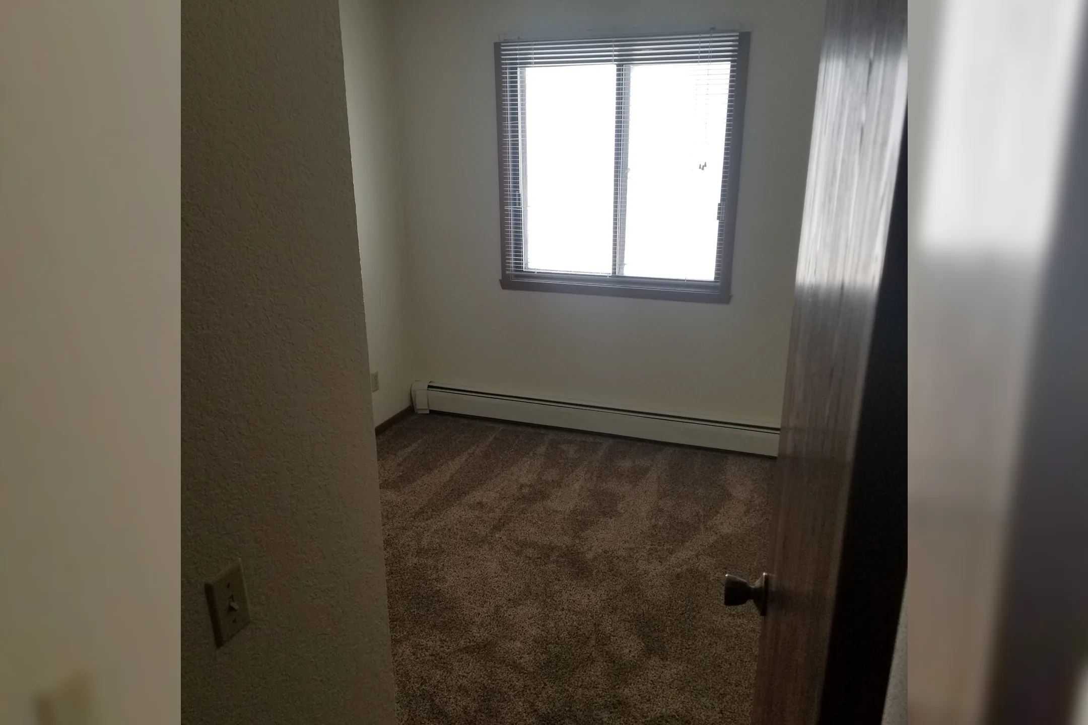 Park Manor & Village Apartments Apartments Devils Lake, ND 58301