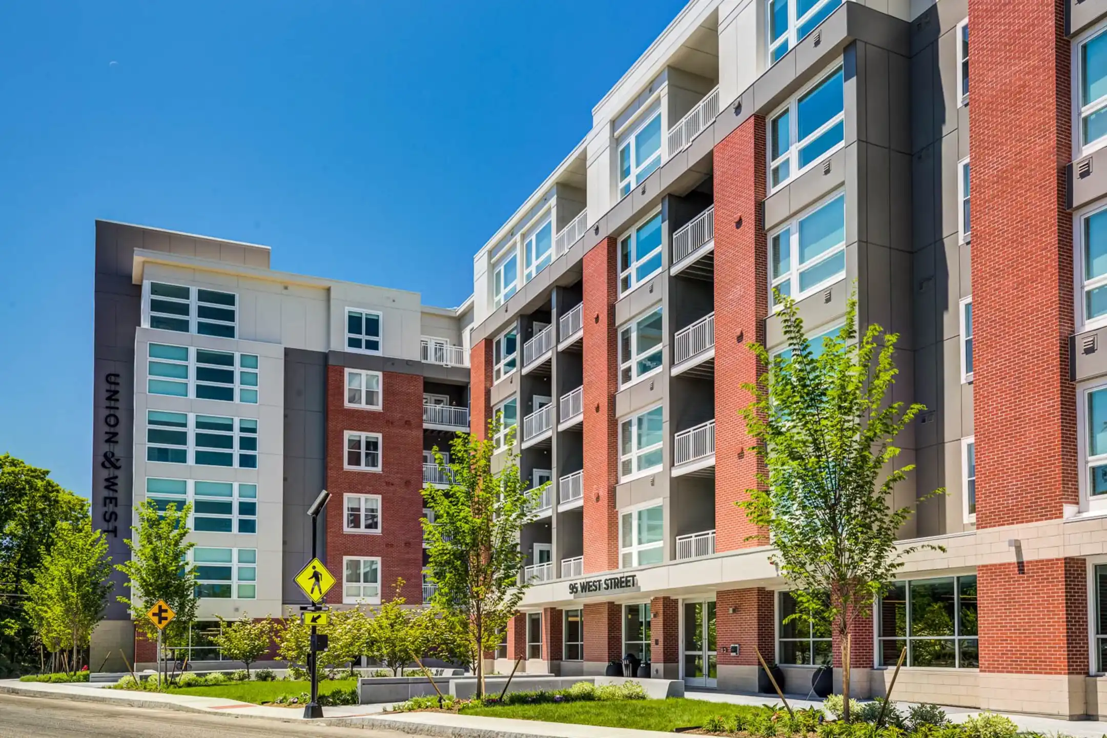 Union and West Apartments Walpole, MA 02081