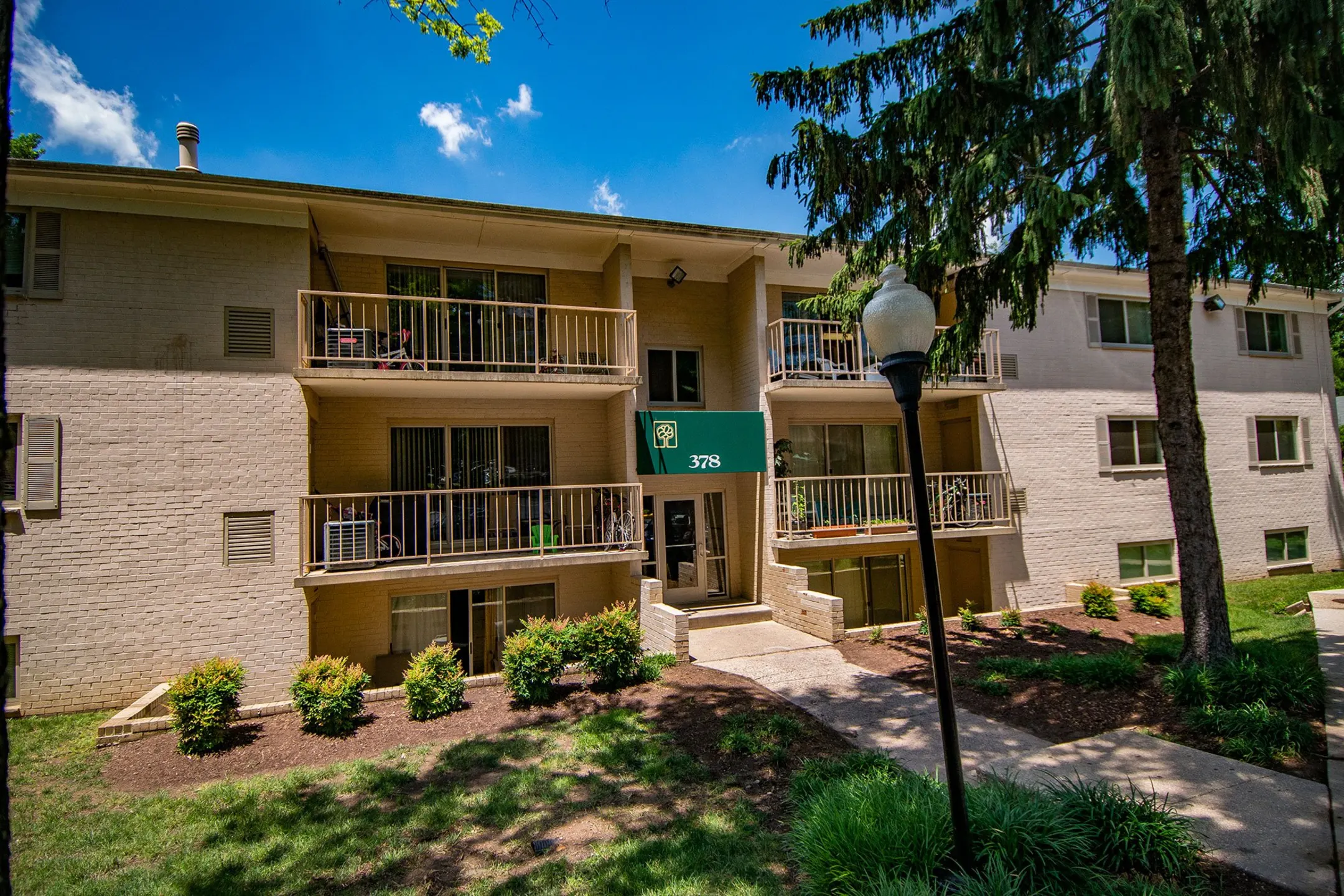Spring Ridge Apartments Apartments Gaithersburg, MD 20877