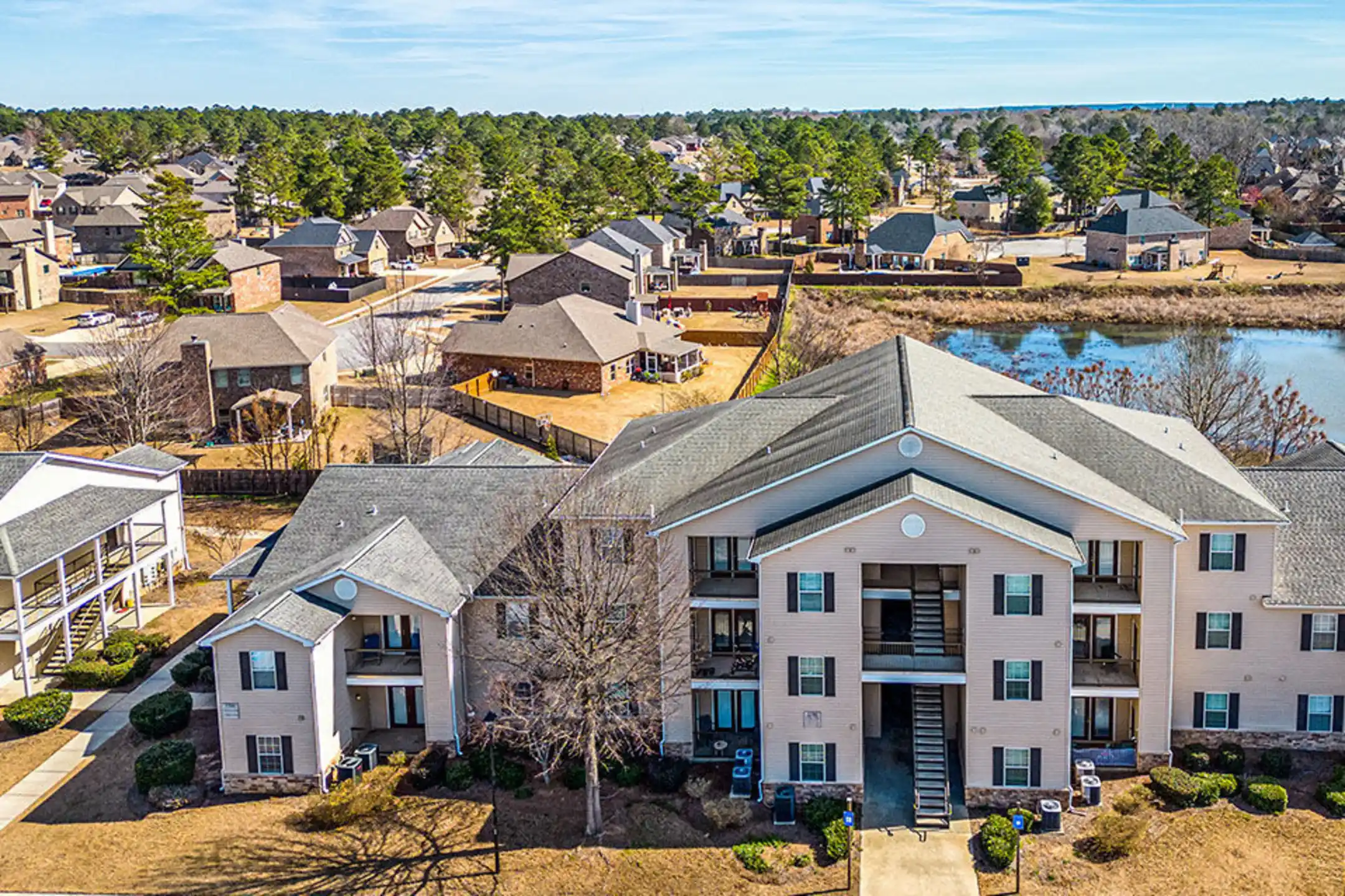 Houston Lake Apartment Community 2350 Houston Lake Rd Kathleen, GA