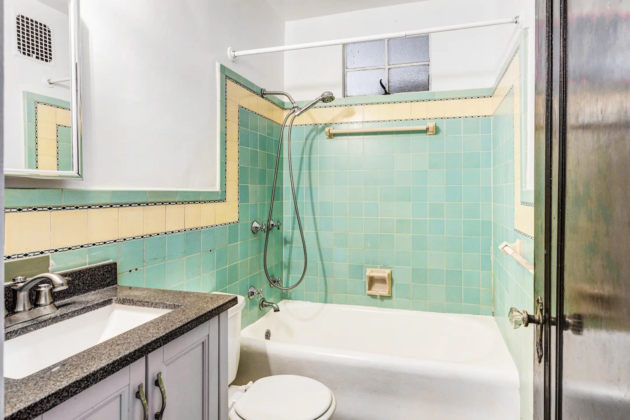 Bathroom - Thames Manor Apartments - Pittsburgh, PA