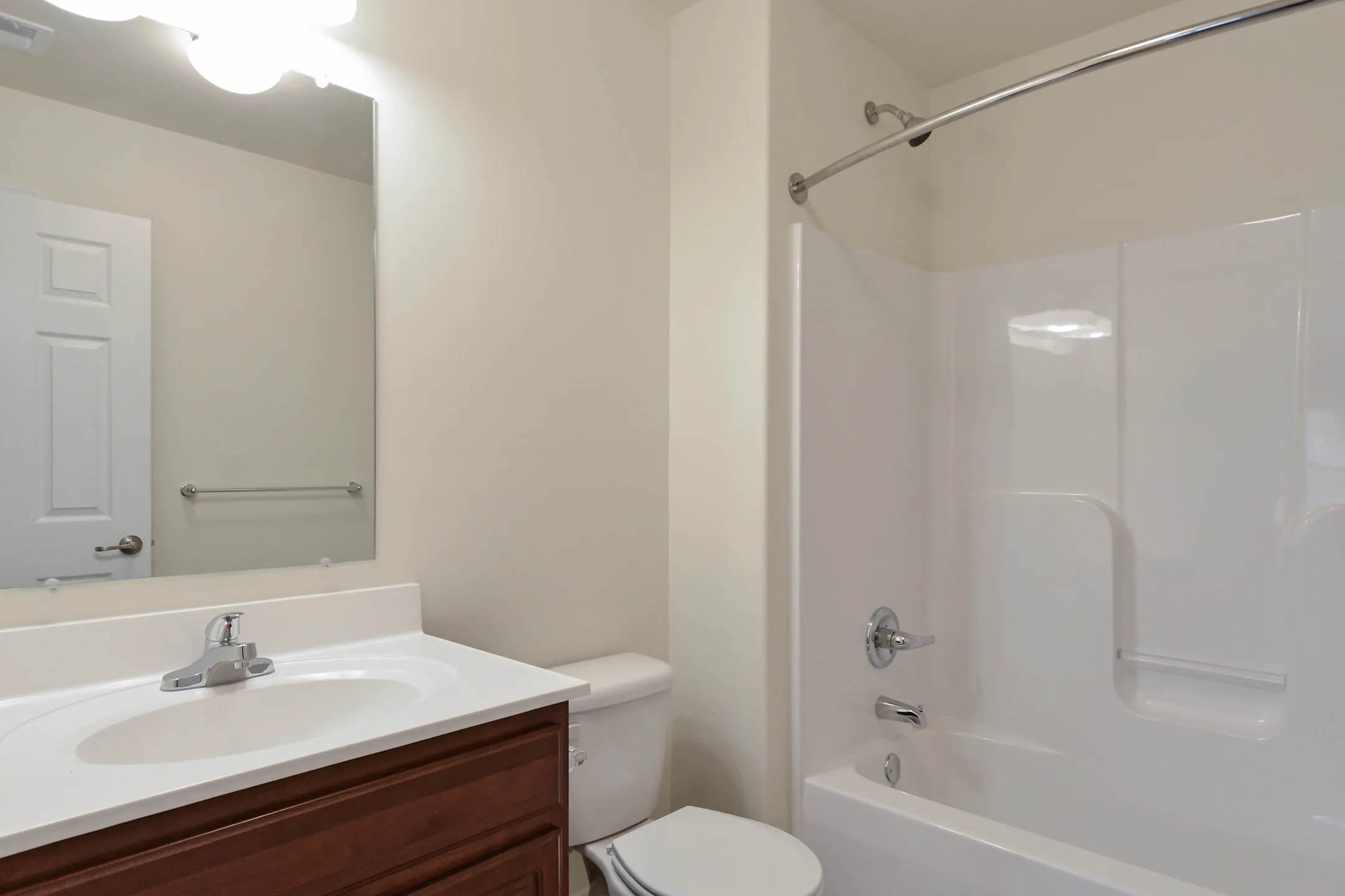 The Reserve at Paxton Creek Apartments Harrisburg, PA 17110