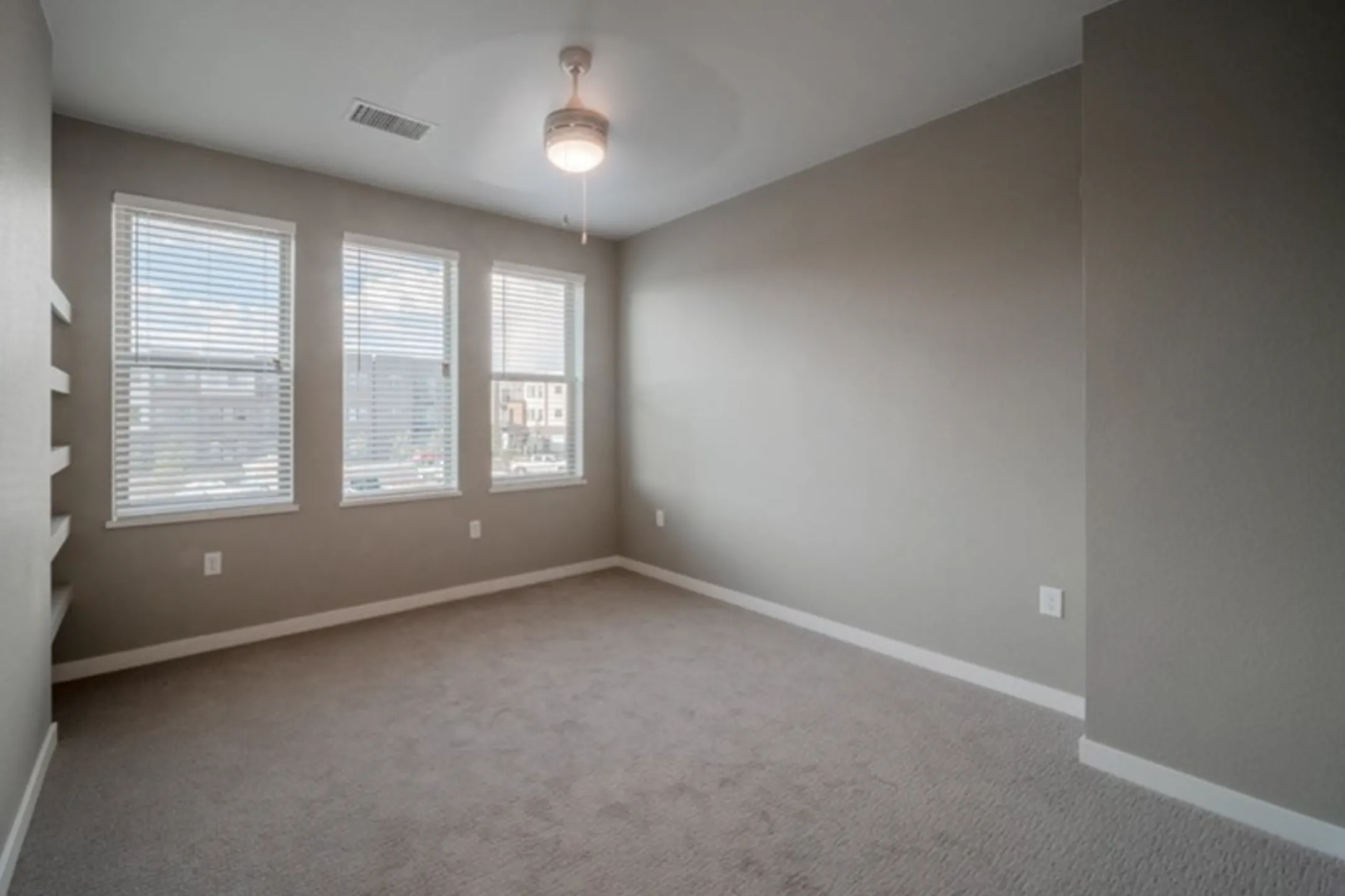 Elevate at Pena Station - 17507 E 61st Ave | Denver, CO Apartments for ...