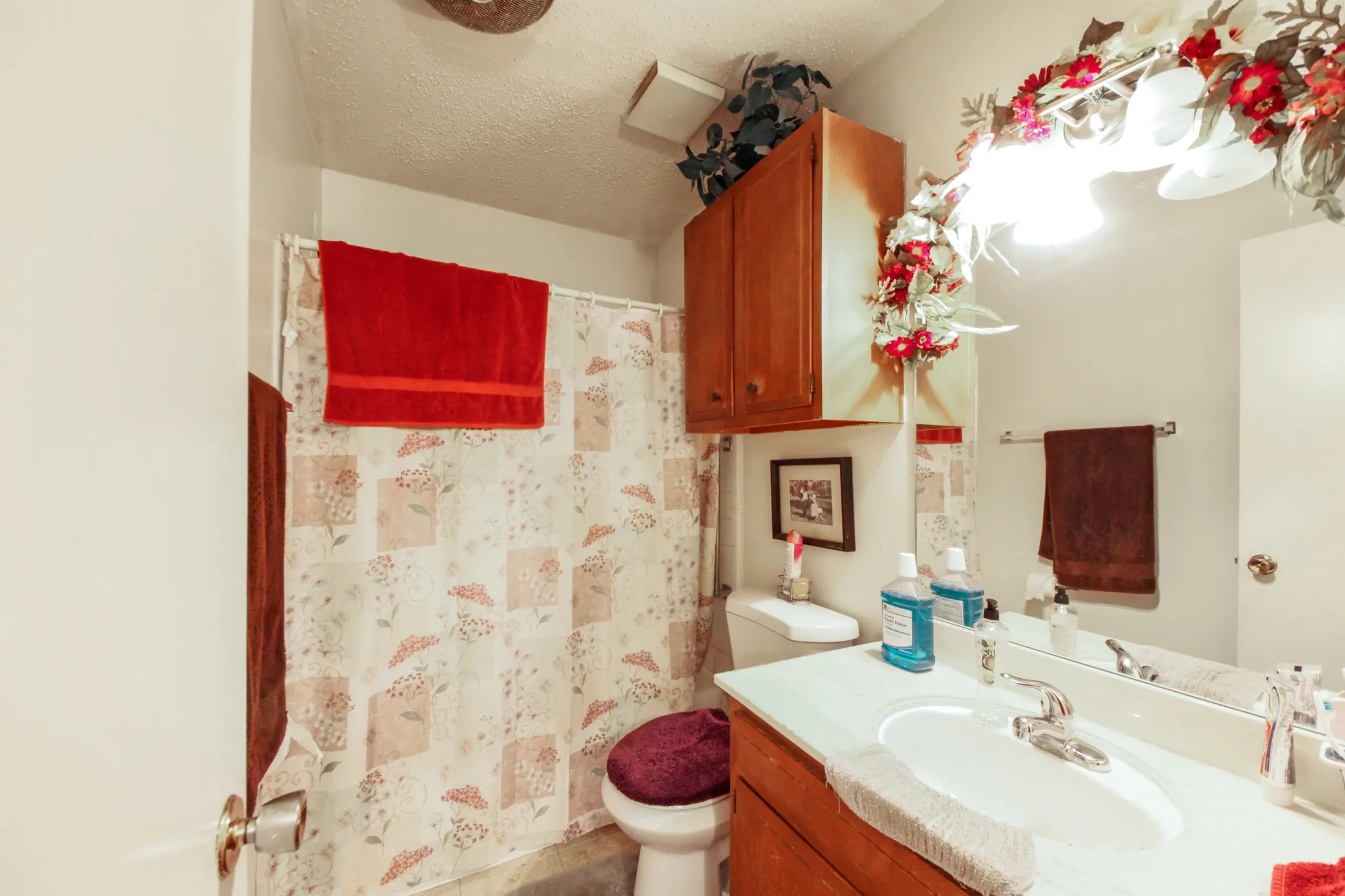 Bathroom - Lake Stella Apartments - Oklahoma City, OK