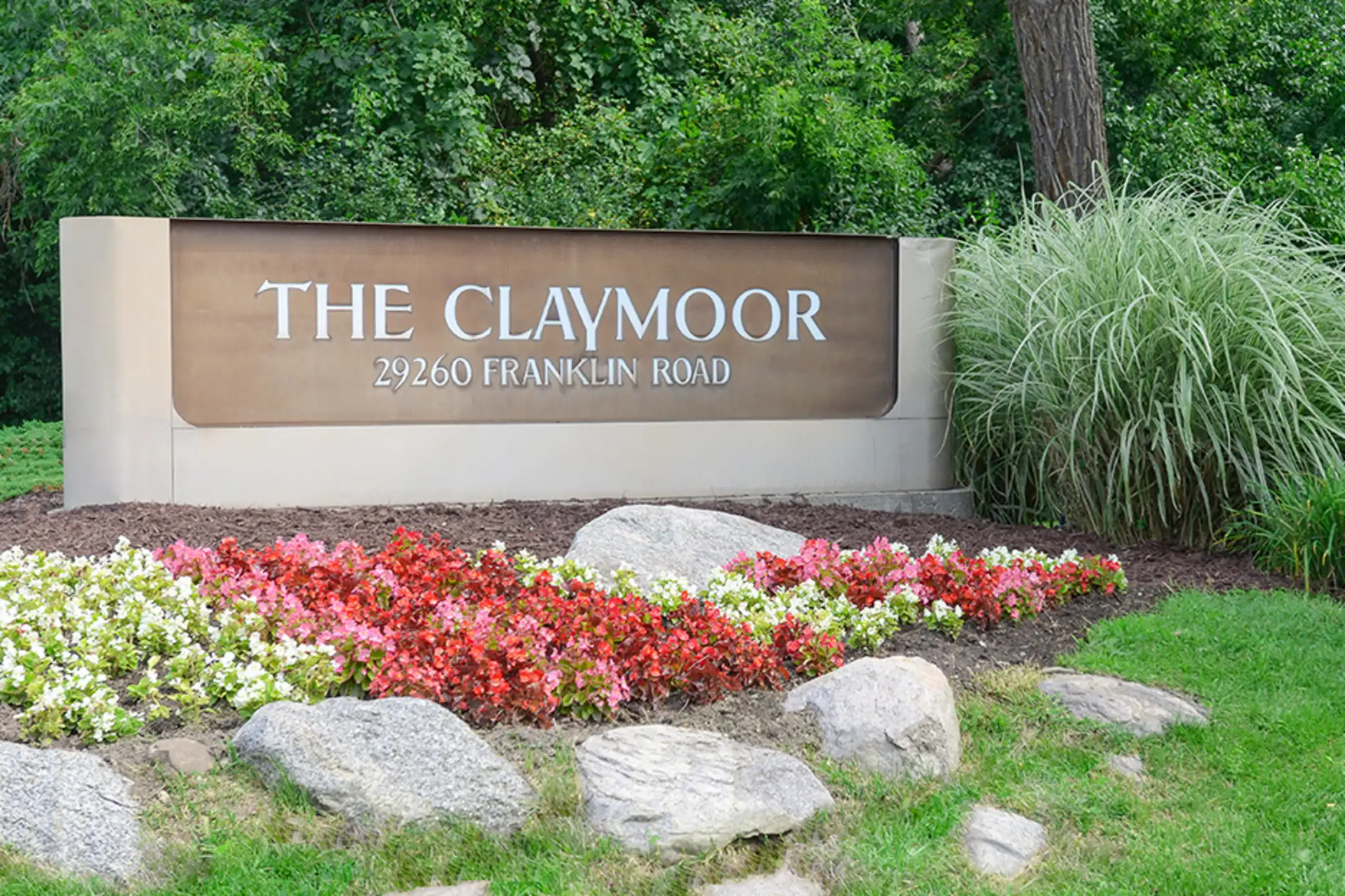 Claymoor Luxury Apartments Apartments Southfield, MI 48034