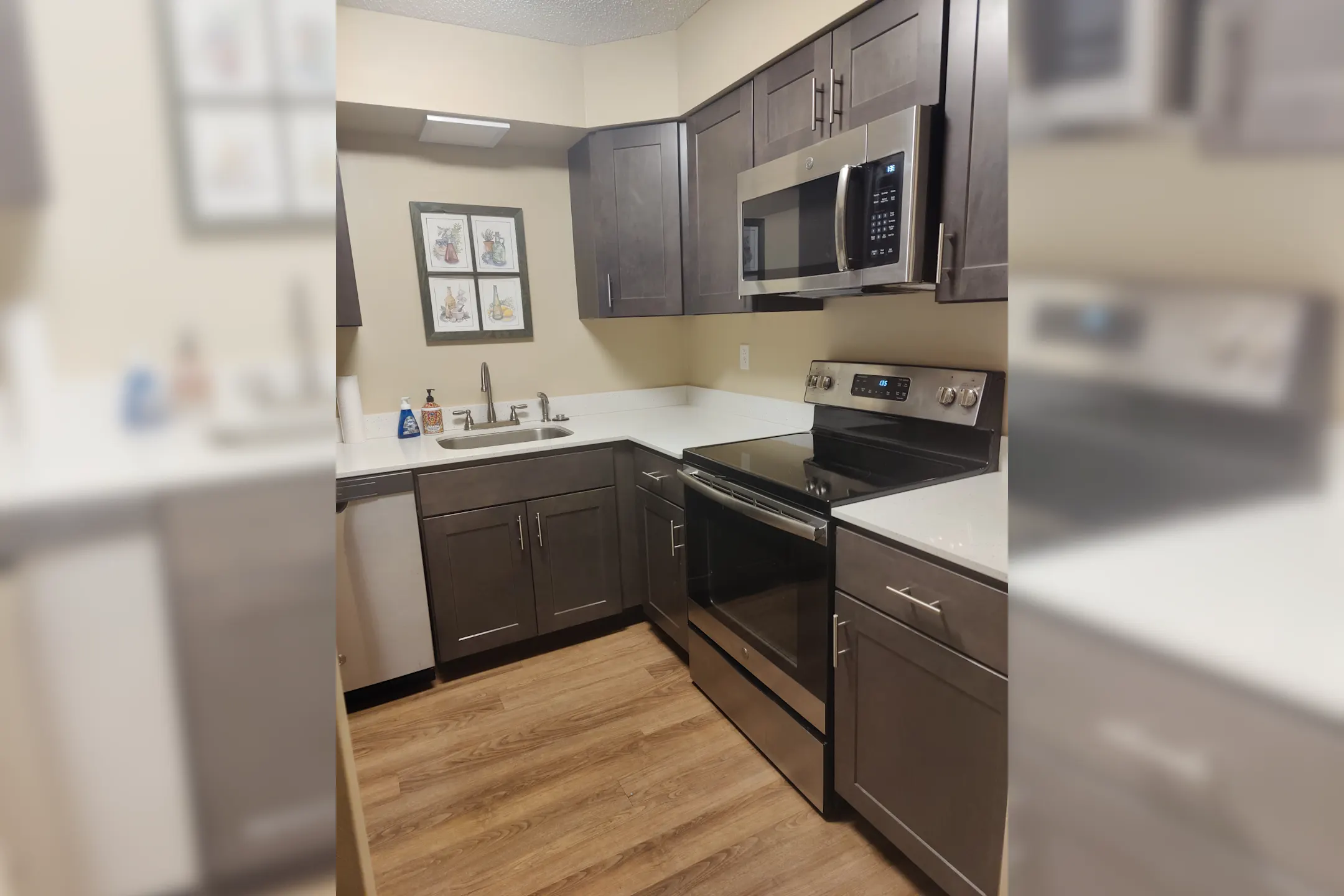 Deerfield Village Apartments Niantic, CT 06357