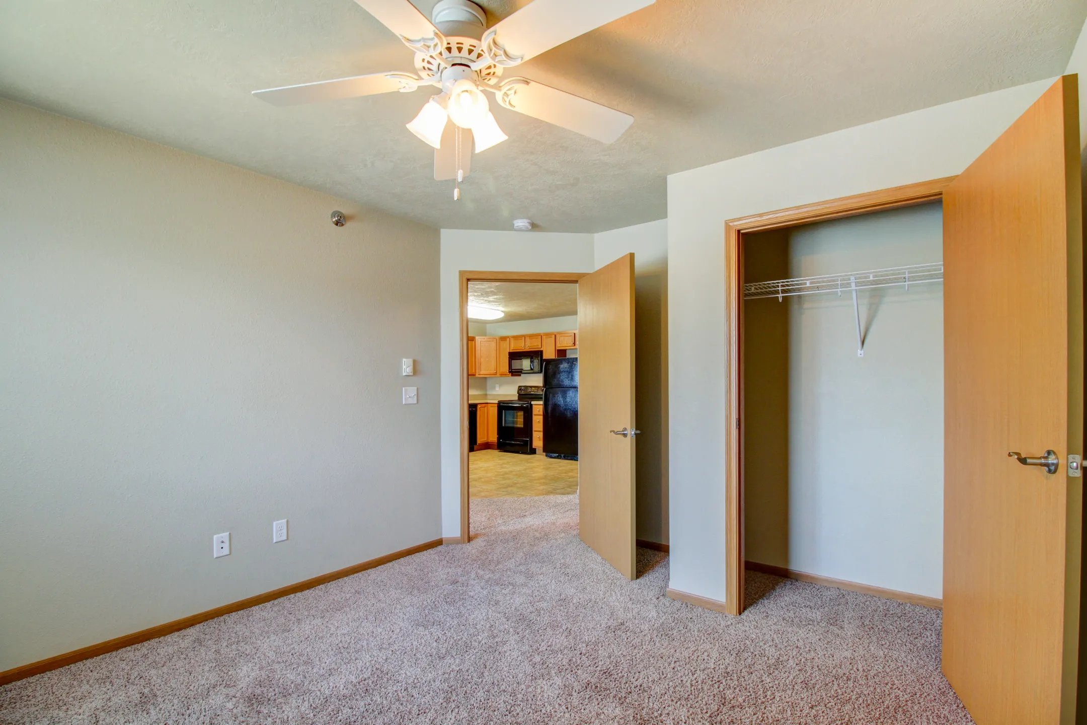 Bedroom - Northdale Apartments - Minot, ND