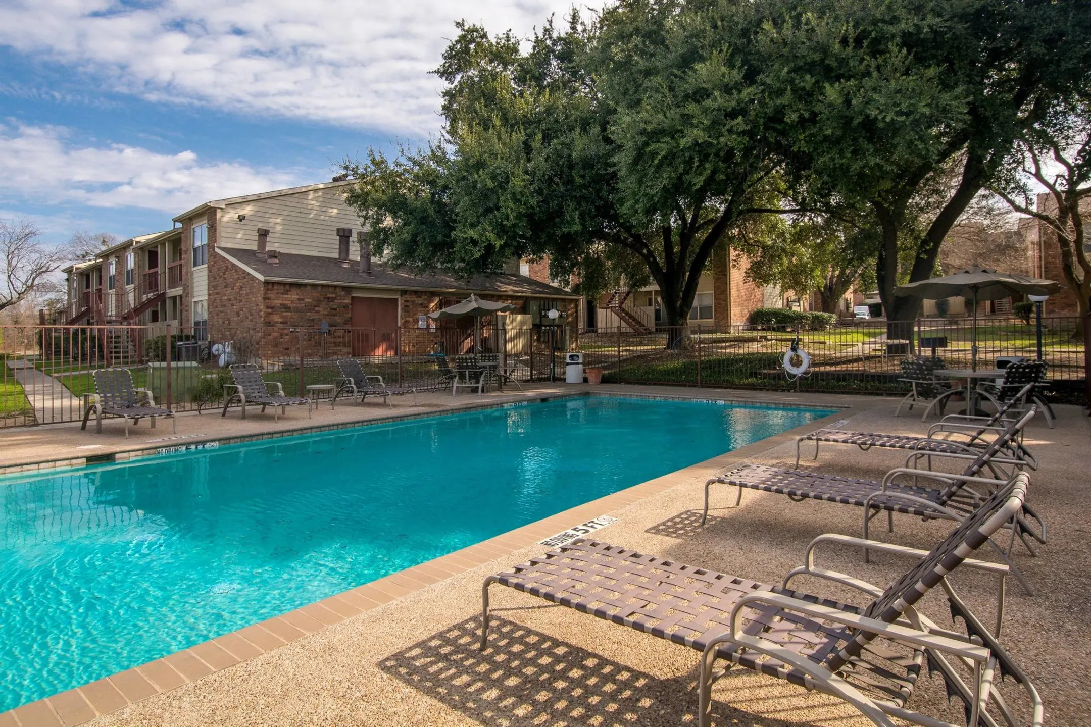 Riverstone Apartments 8711 Cinnamon Creek Dr San Antonio, TX