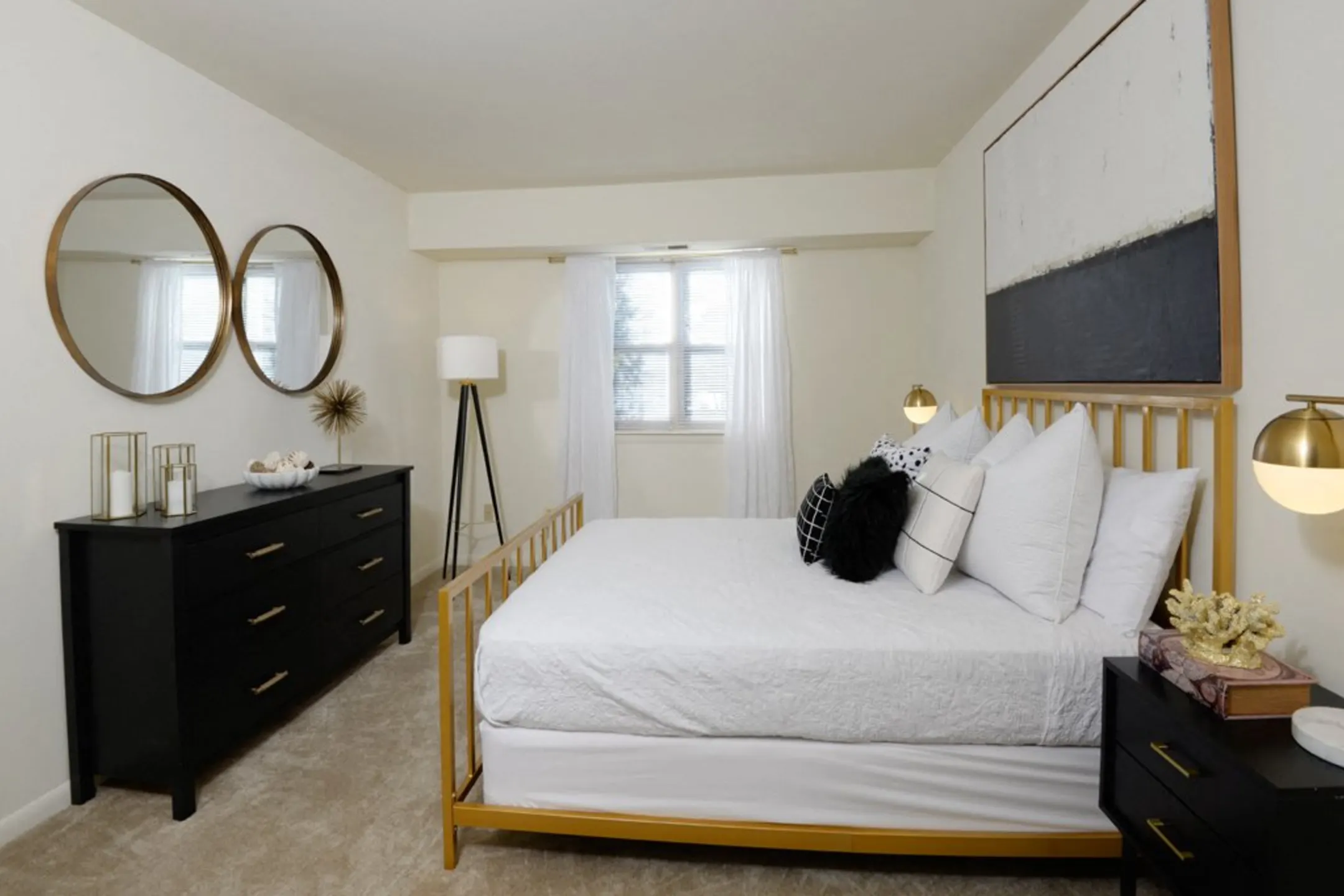 Bedroom - Woodsdale Apartments - Abingdon, MD