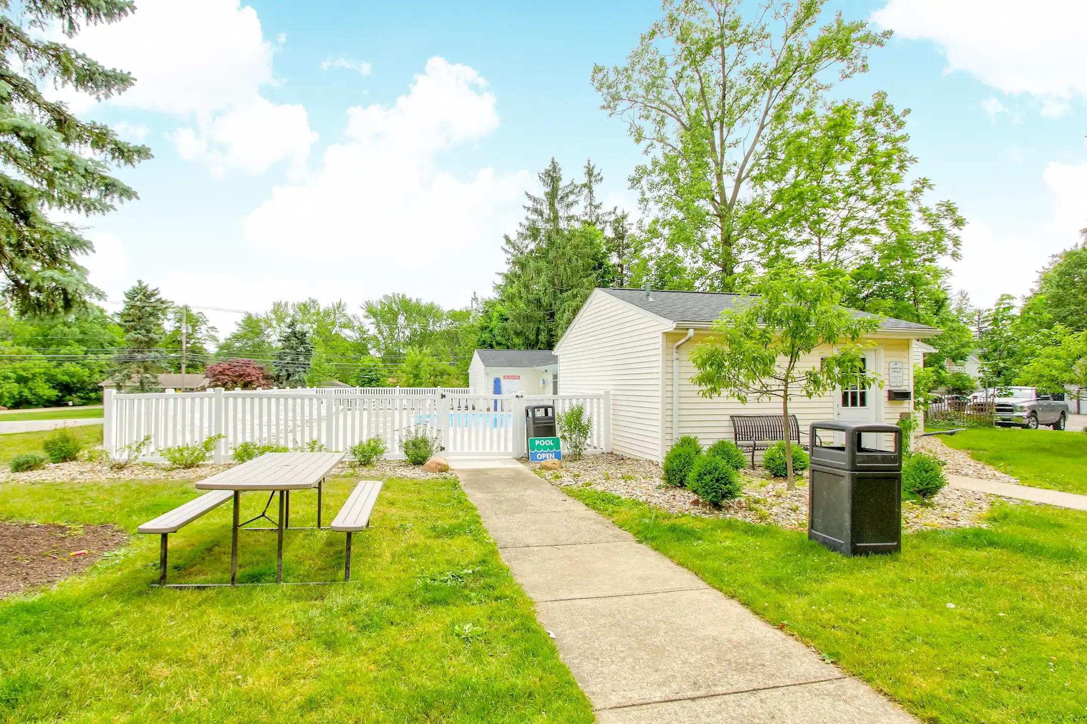 Westwood Apartments Apartments Medina, OH 44256