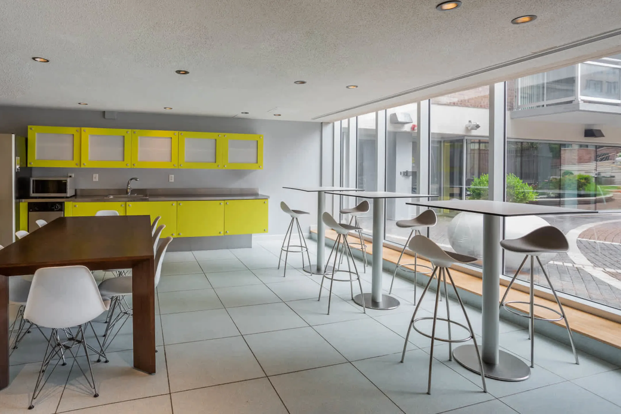 The Flats at Dupont Circle 2000 N St NW Washington, DC Apartments