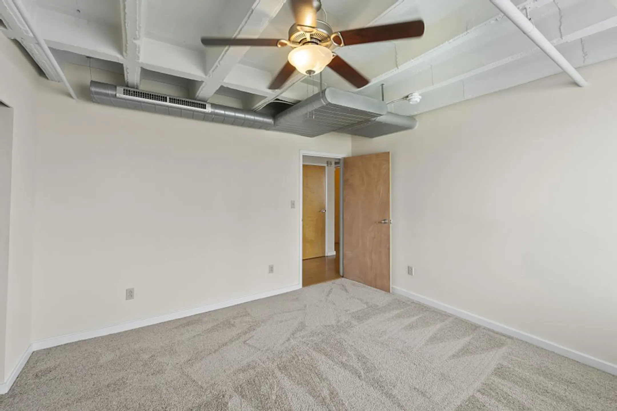 Bedroom - Storyboard On Pine - Saint Louis, MO