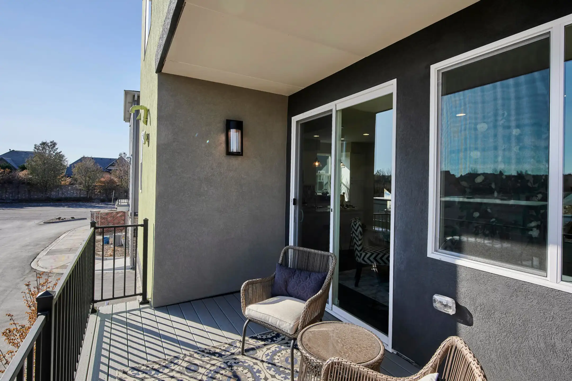 Creekline Townhomes 8625 E Iliff Ave Denver, CO Townhomes for Rent