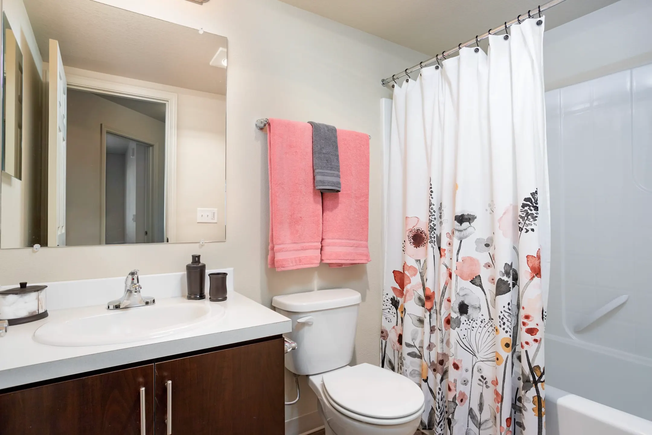 Bathroom - Edgewater - King City, OR