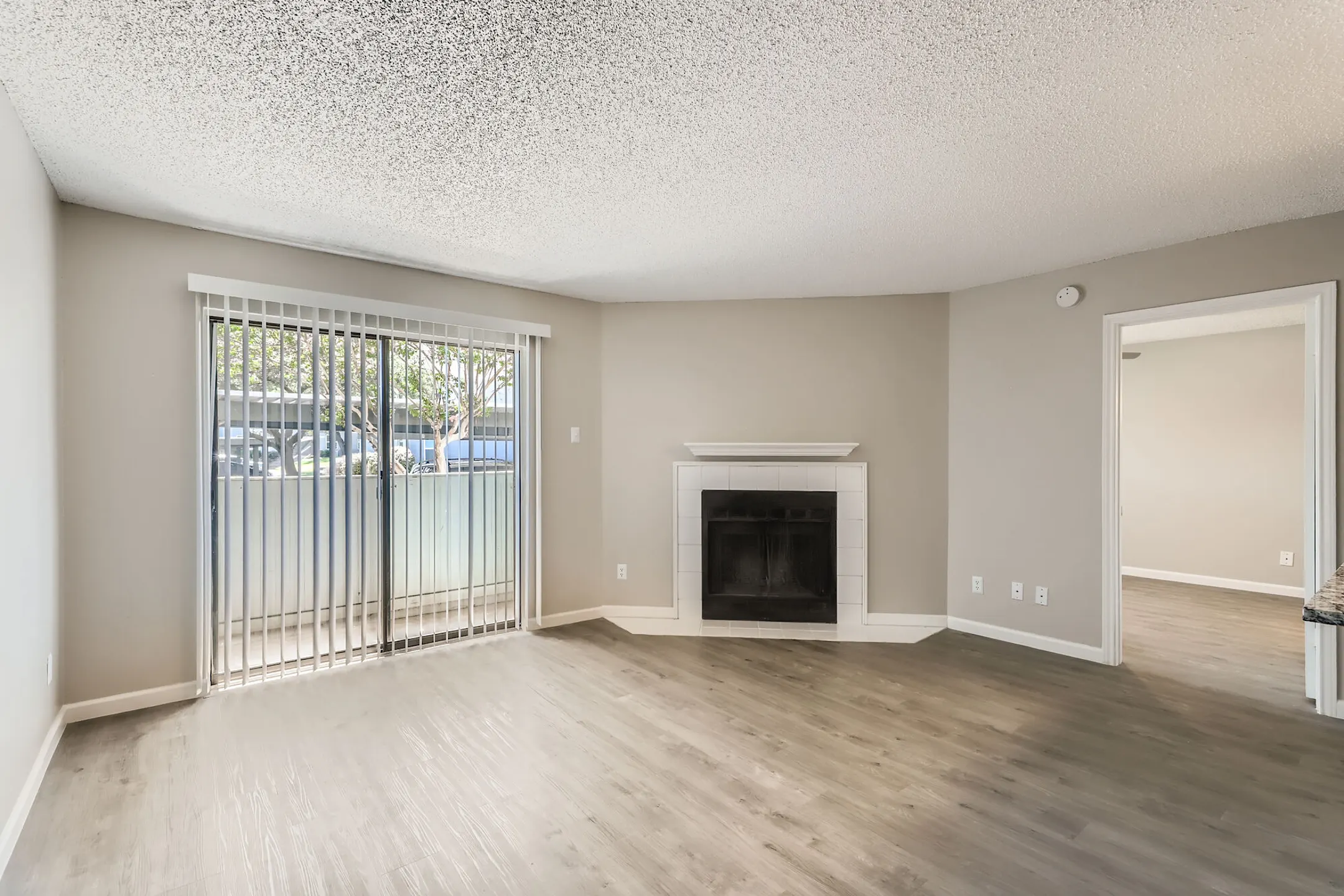 Fieldcrest Apartments Carrollton, TX 75010