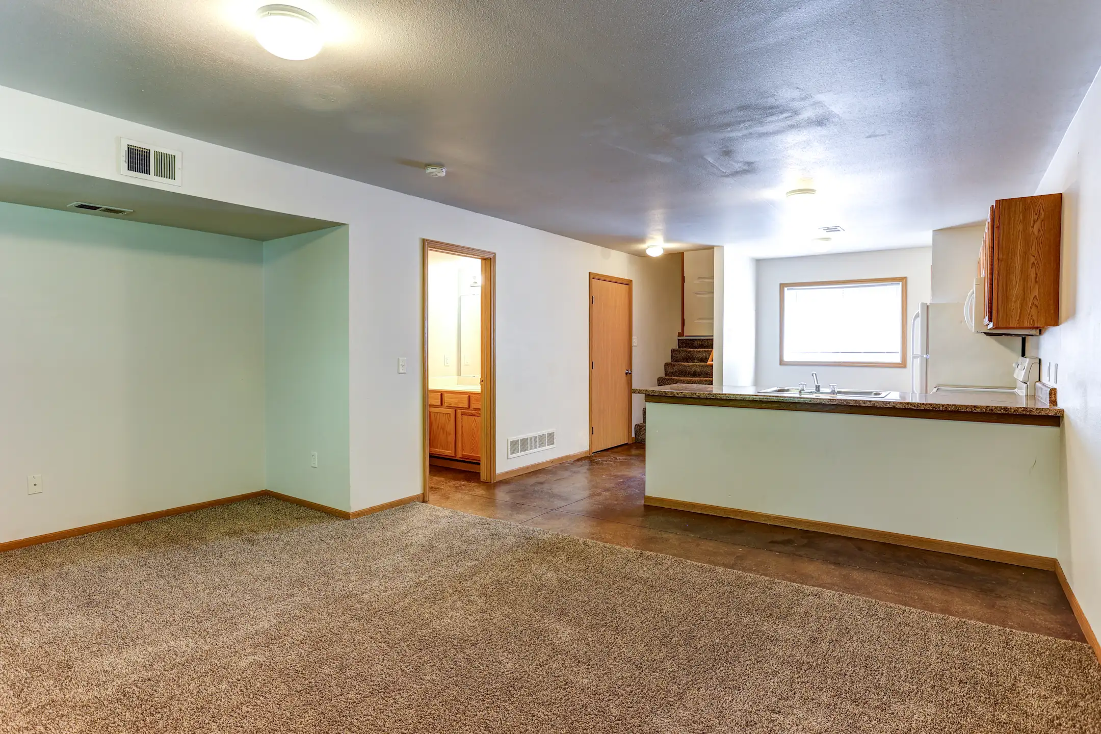 Conifer Creek Townhomes 11378 48th Ave Allendale, MI Apartments for