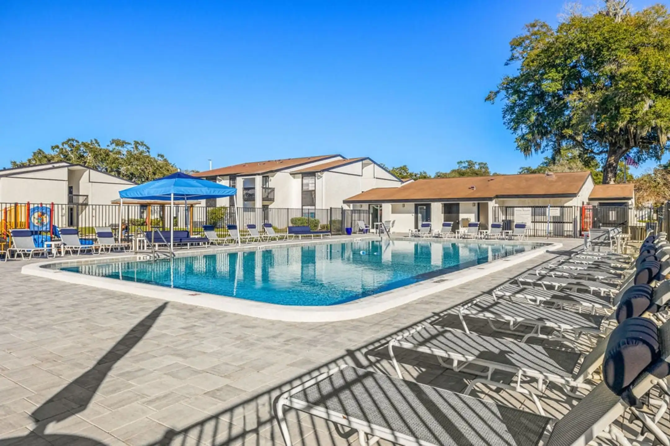 skye-oaks-110-summerfield-way-brandon-fl-apartments-for-rent-rent