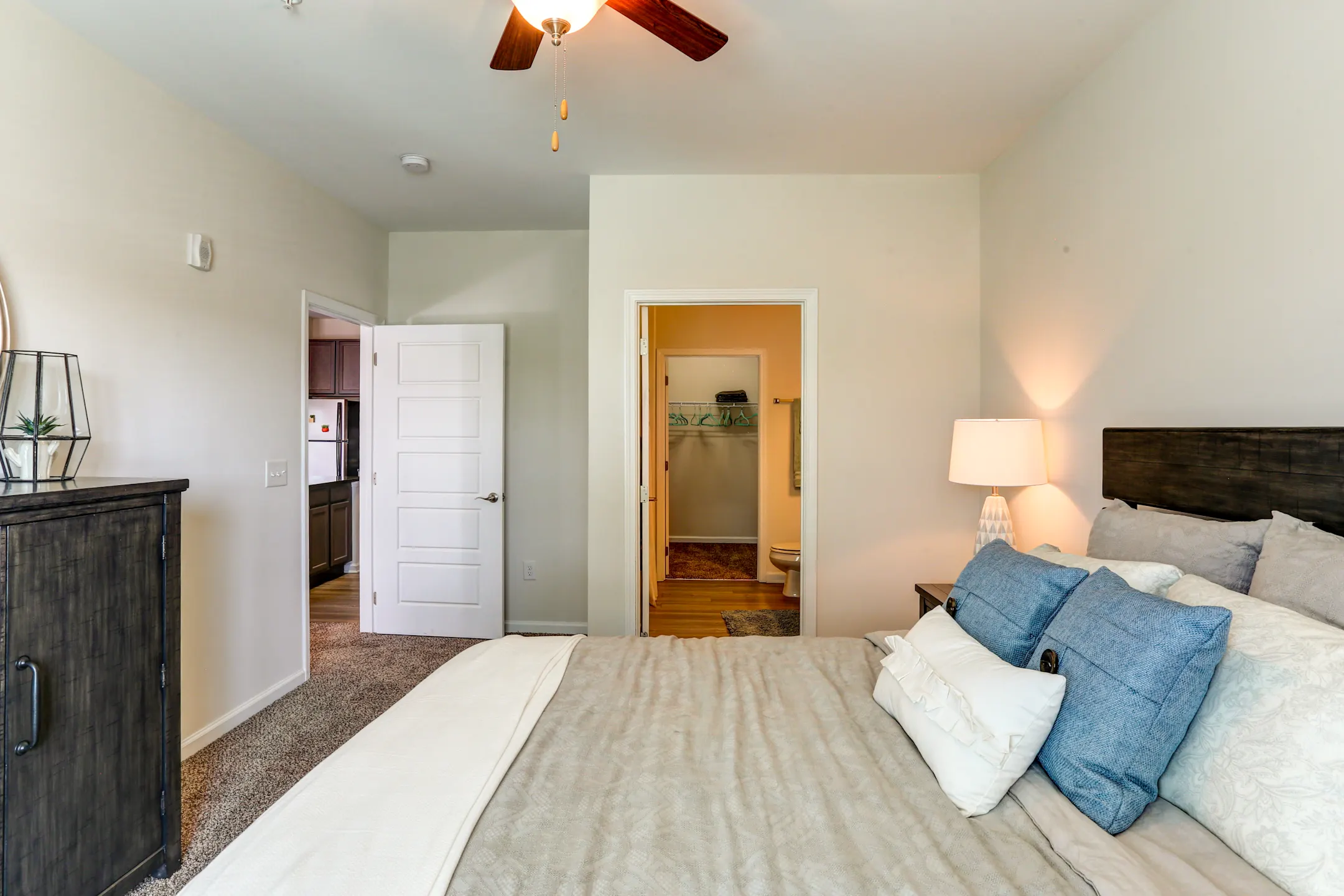 Bedroom - 10 Newbridge Apartments - Asheville, NC