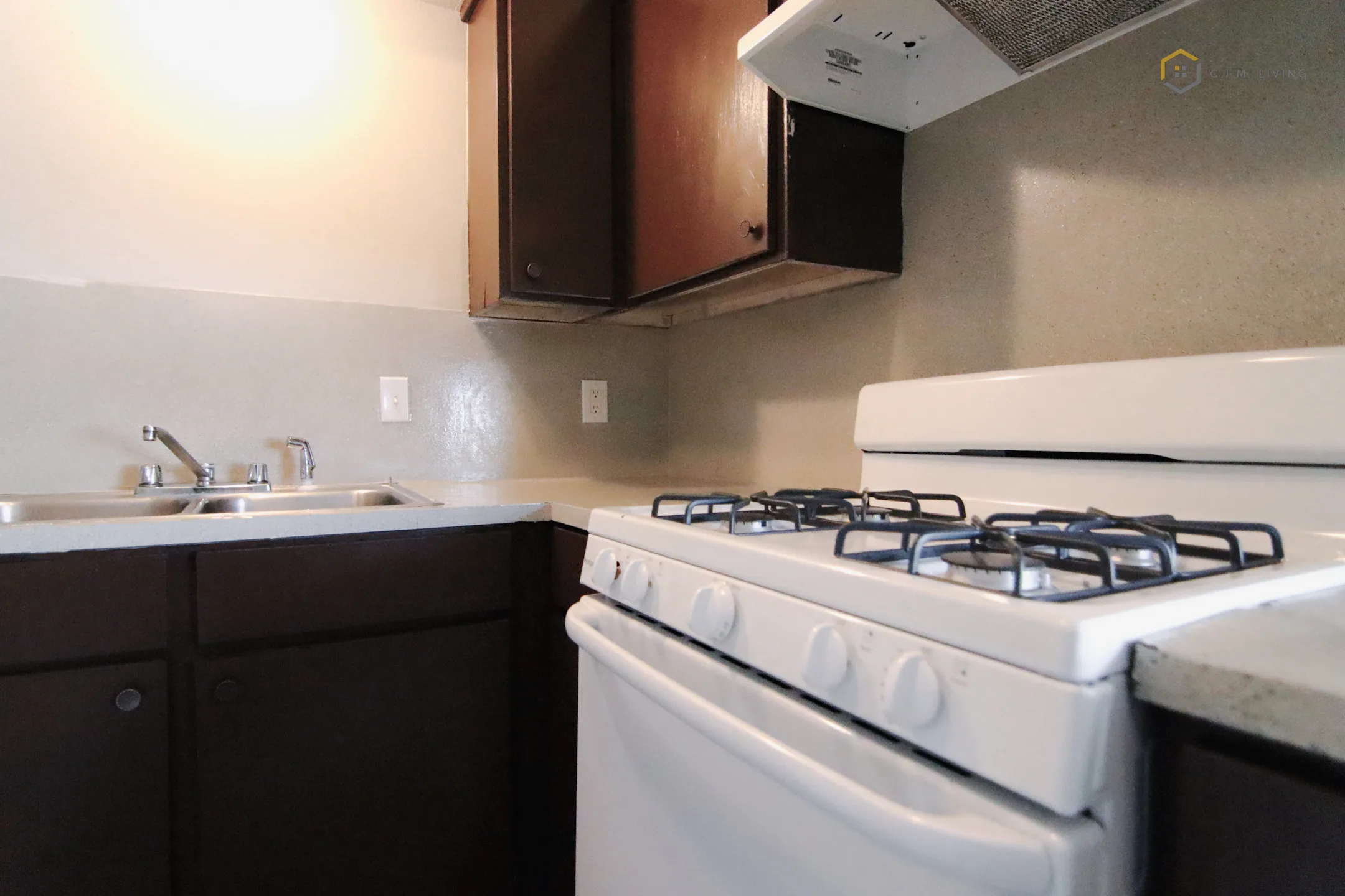 Kitchen - Crossings at Sixty Six - Tulsa, OK