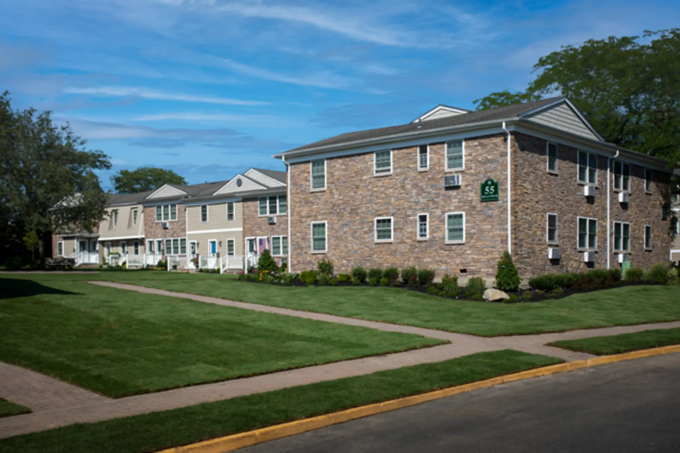 Fairfield Village At Commack Apartments Commack, NY 11725